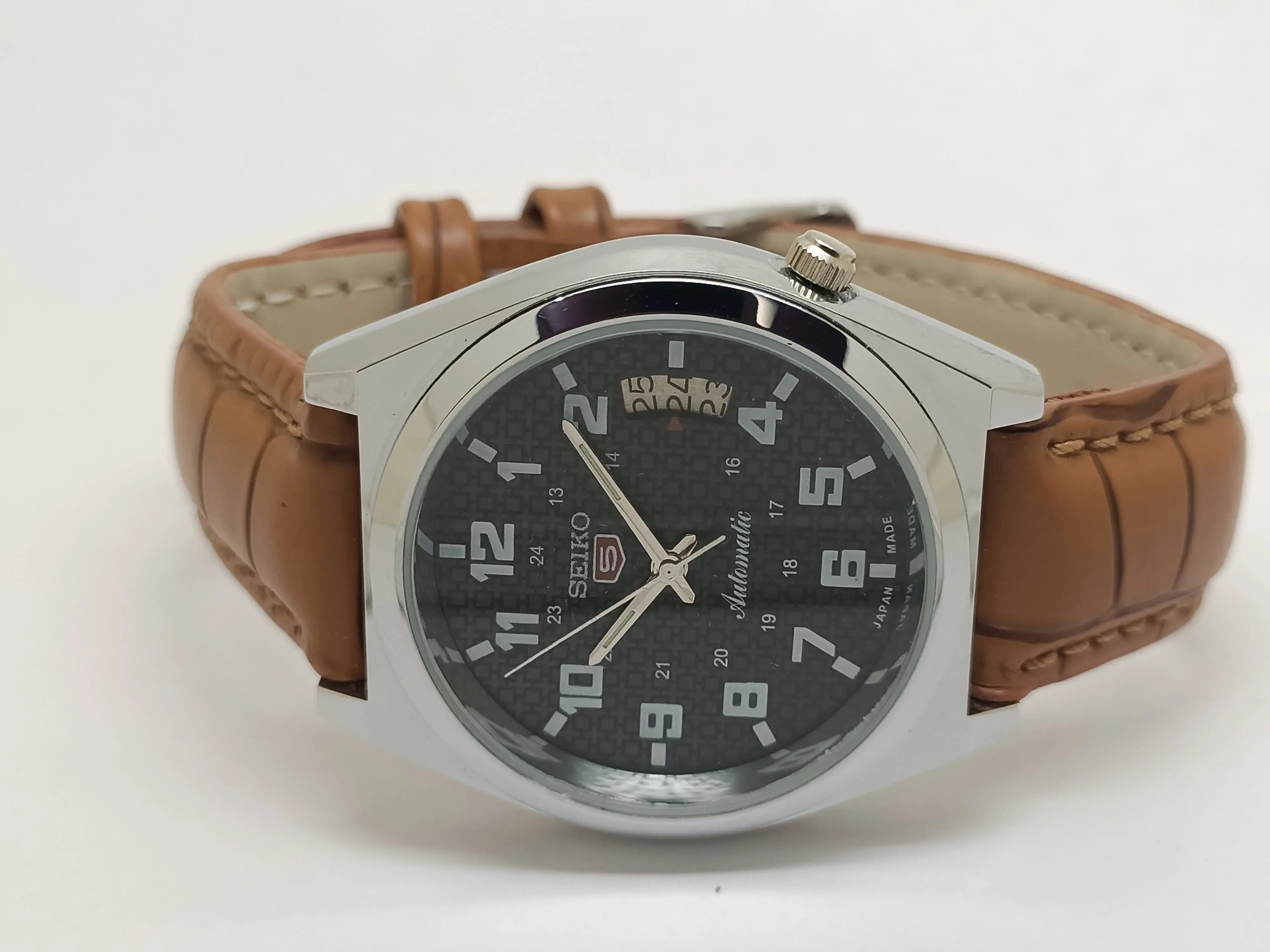 VINTAGE REFURBISHED SEIKO 5 AUTOMATIC JAPAN MENS DAY DATE WATCH - National Watches