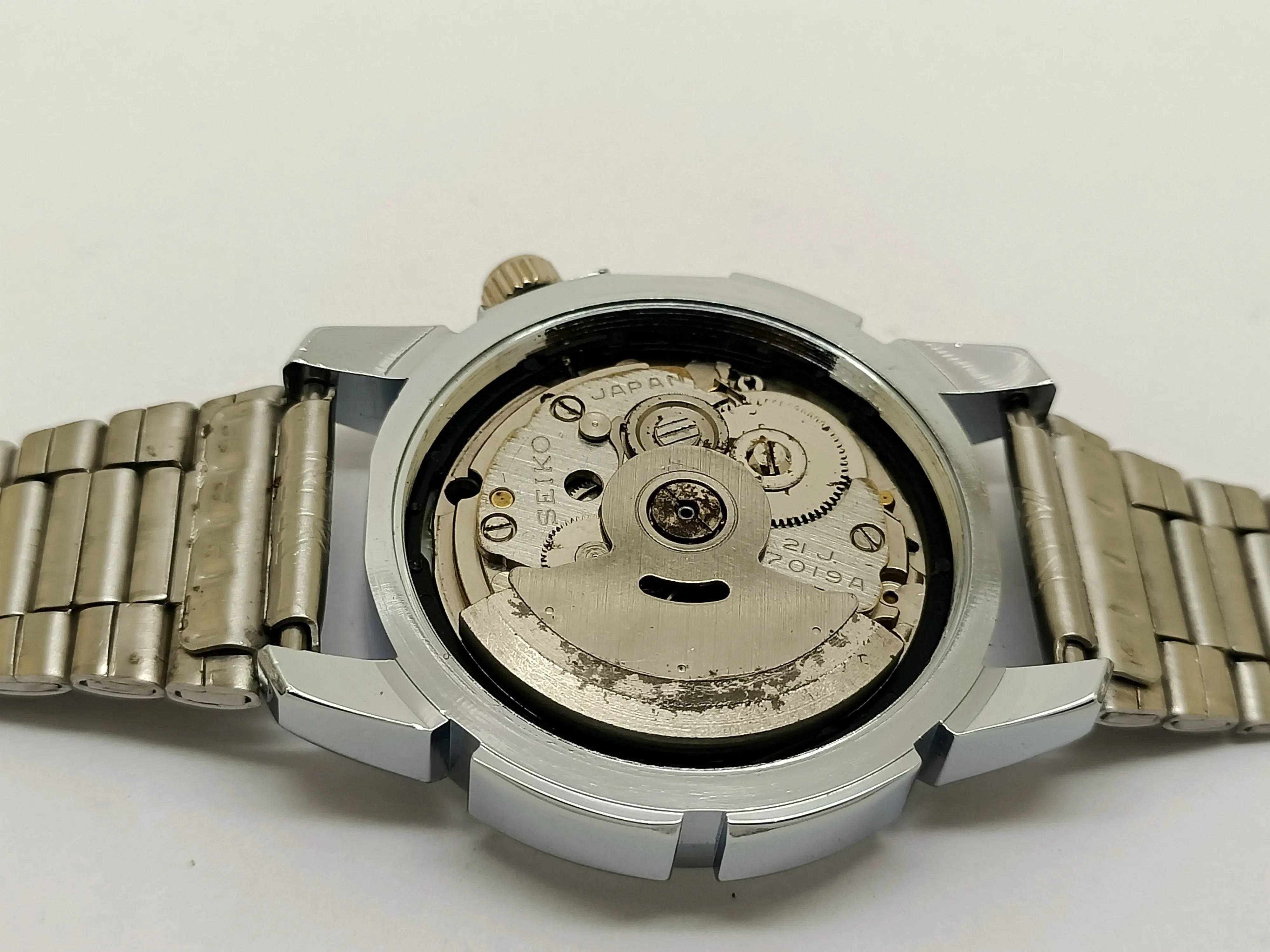 VINTAGE REFURBISHED SEIKO 5 AUTOMATIC JAPAN MENS DAY DATE WATCH - National Watches