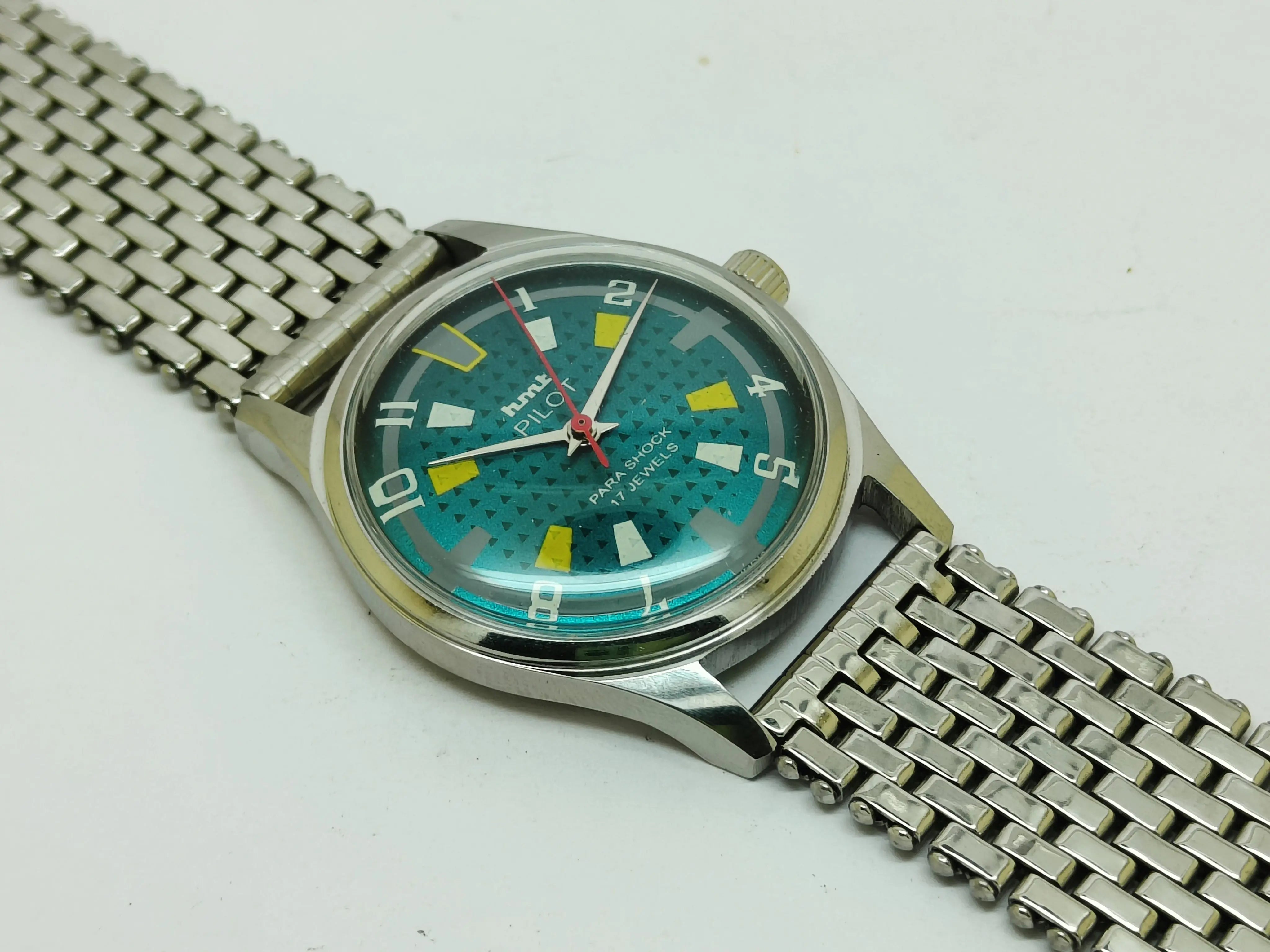 HMT Mechanical Vintage Watch – Refurbished Classic | Original Hand-Winding Timepiece National Watches