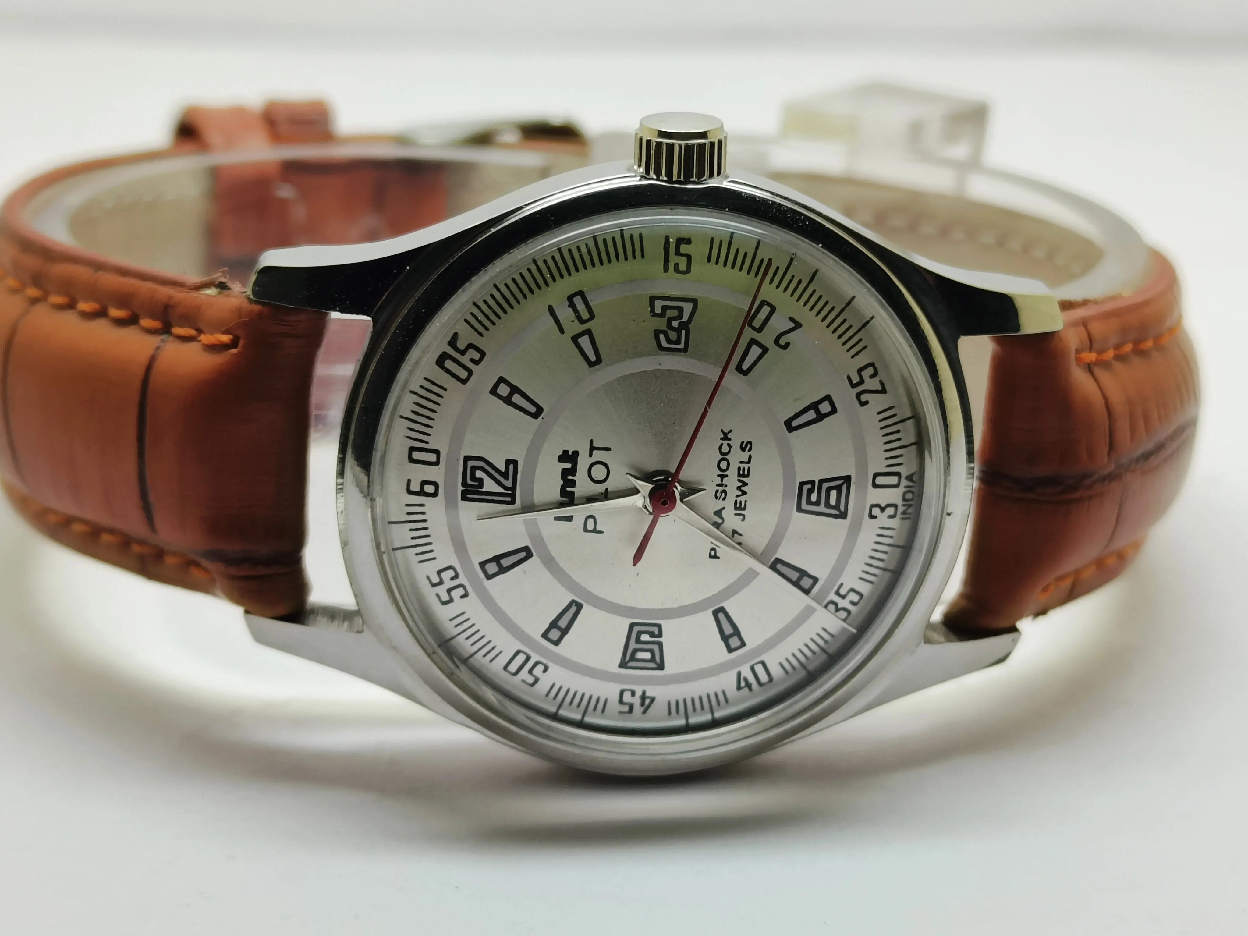 HMT Mechanical Vintage Watch – Refurbished Classic | Original Hand-Winding Timepiece National Watches