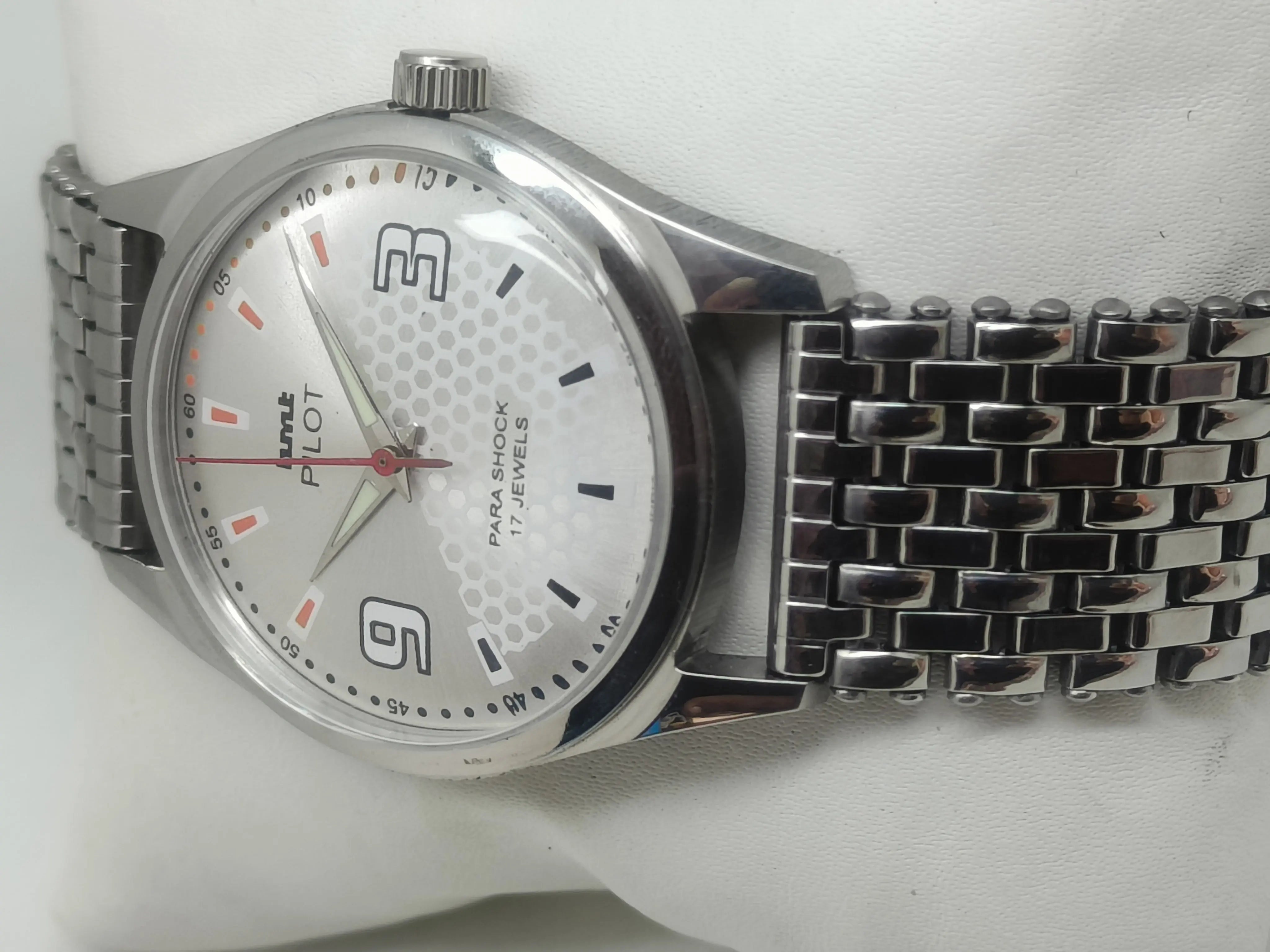 HMT Mechanical Vintage Watch – Refurbished Classic | Original Hand-Winding Timepiece National Watches