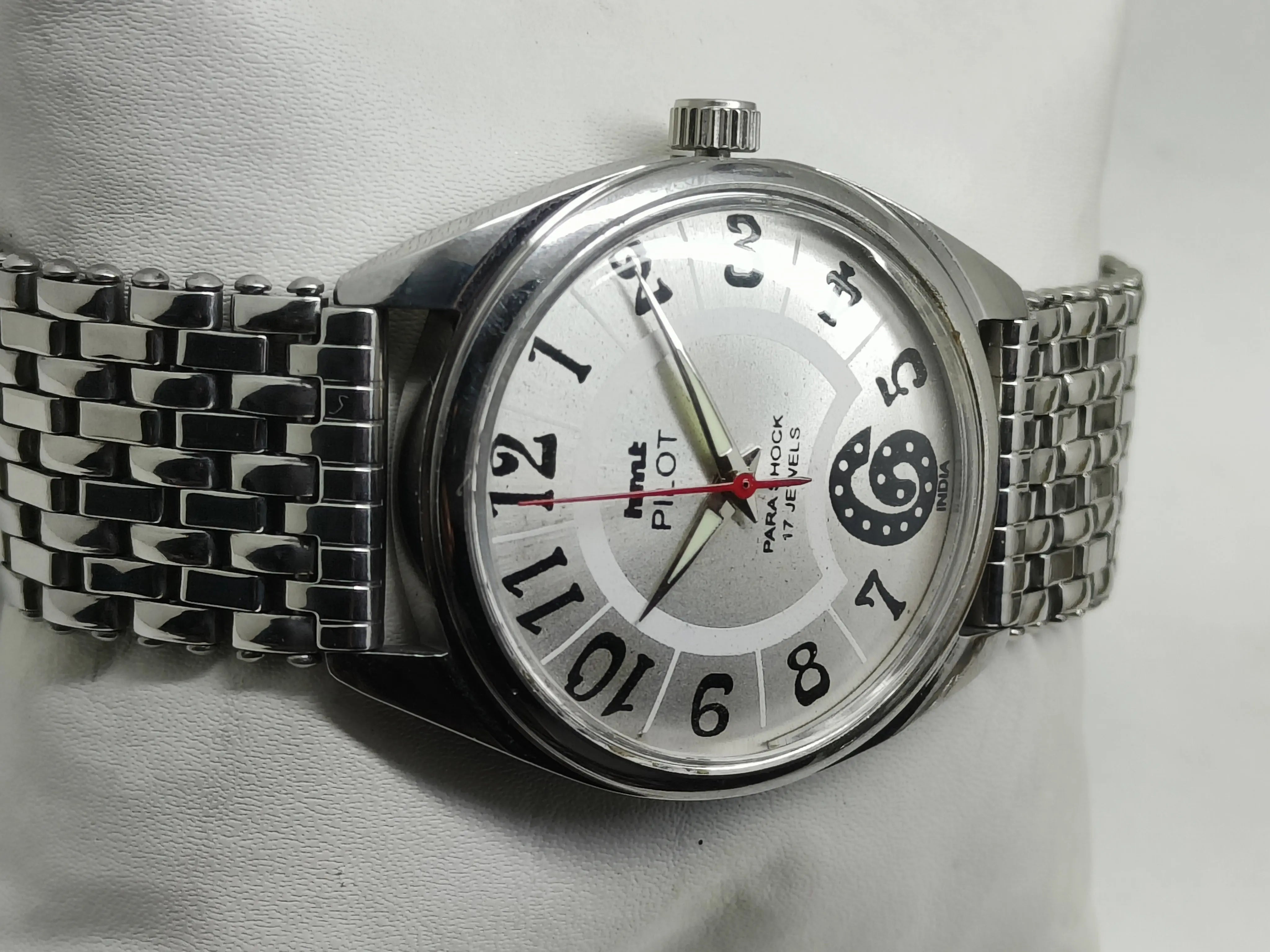 HMT Mechanical Vintage Watch – Refurbished Classic | Original Hand-Winding Timepiece National Watches
