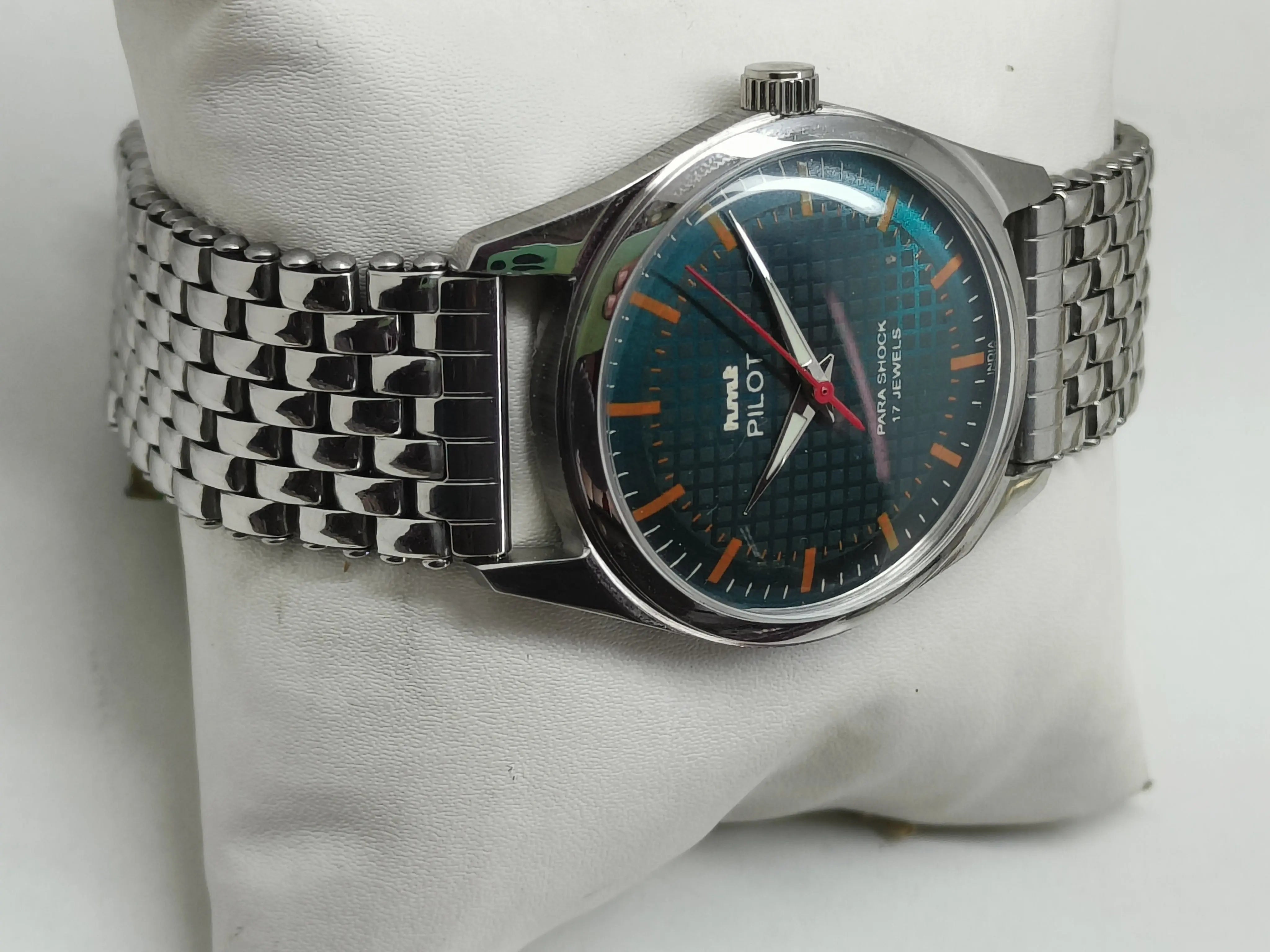 HMT Mechanical Vintage Watch – Refurbished Classic | Original Hand-Winding Timepiece National Watches