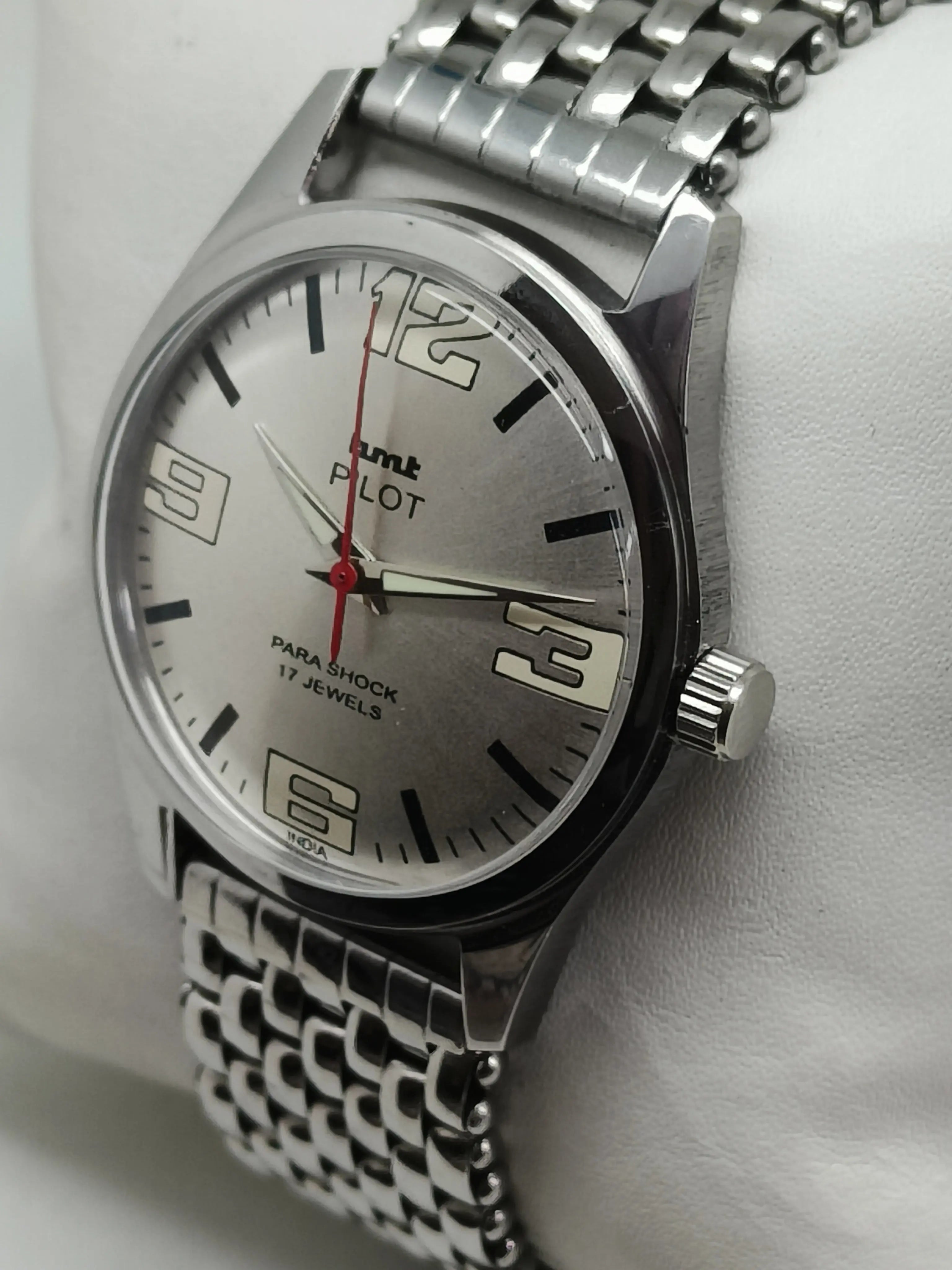 HMT Mechanical Vintage Watch – Refurbished Classic | Original Hand-Winding Timepiece National Watches