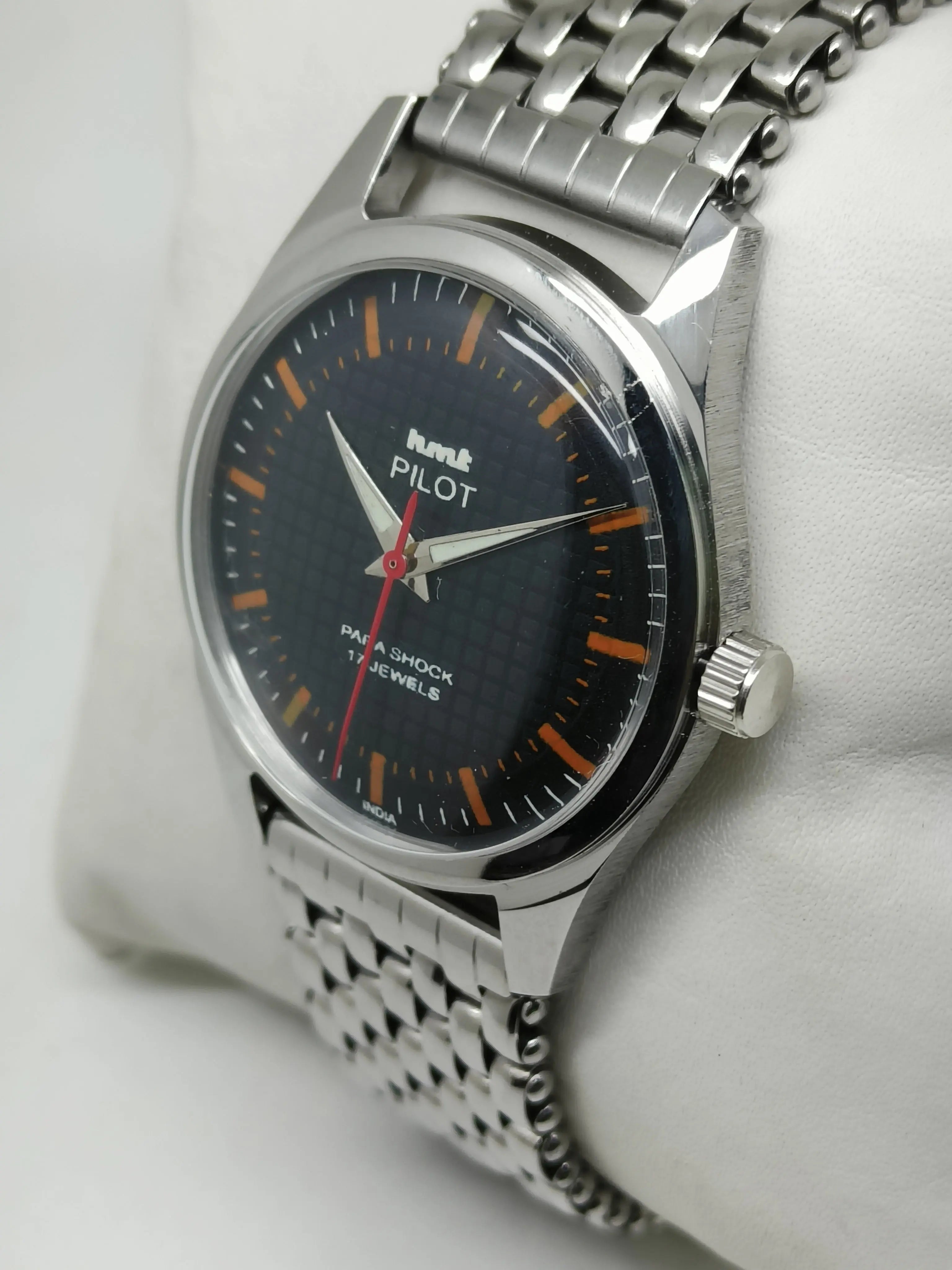 HMT Mechanical Vintage Watch – Refurbished Classic | Original Hand-Winding Timepiece National Watches