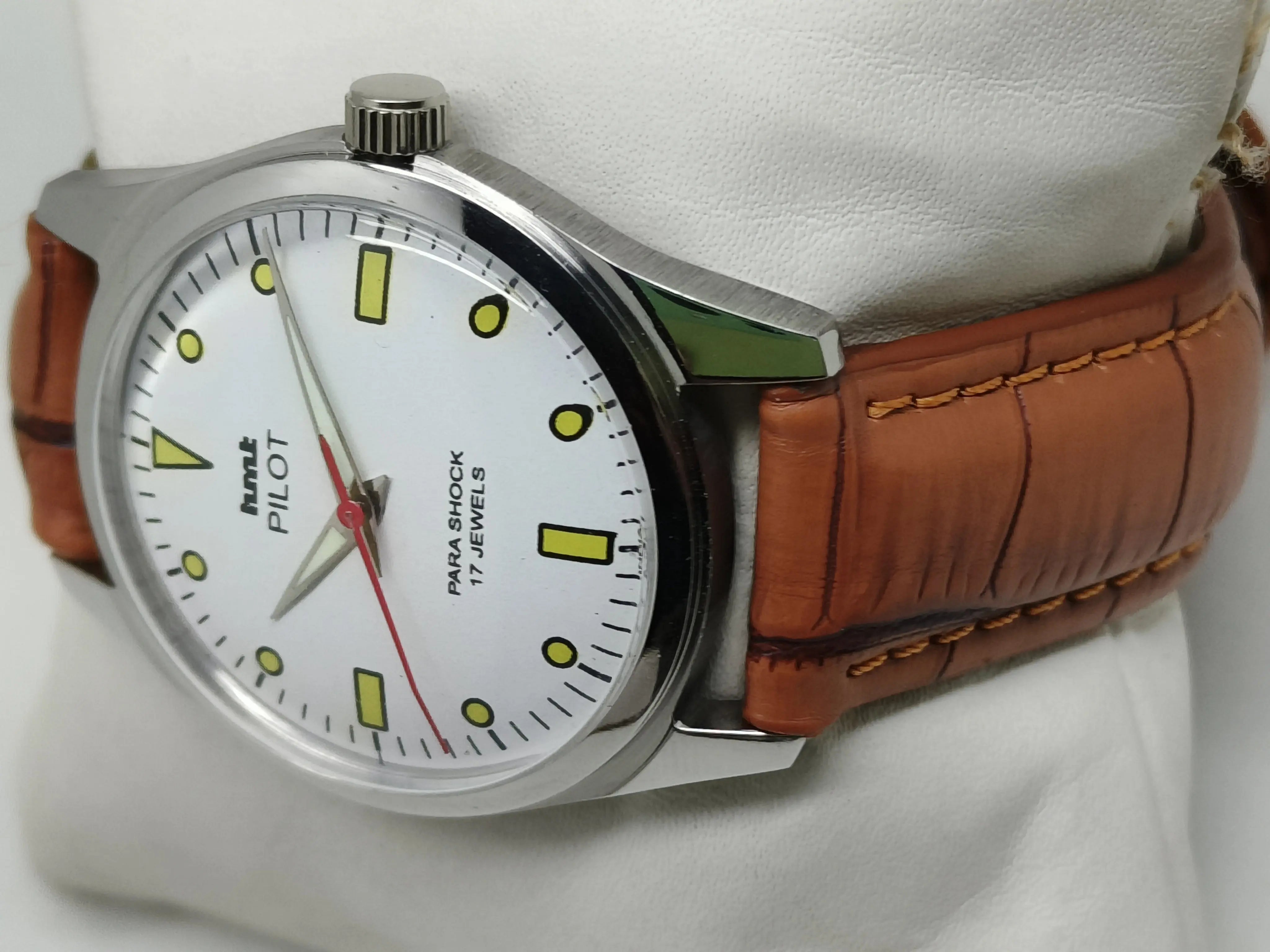 HMT Mechanical Vintage Watch – Refurbished Classic | Original Hand-Winding Timepiece National Watches