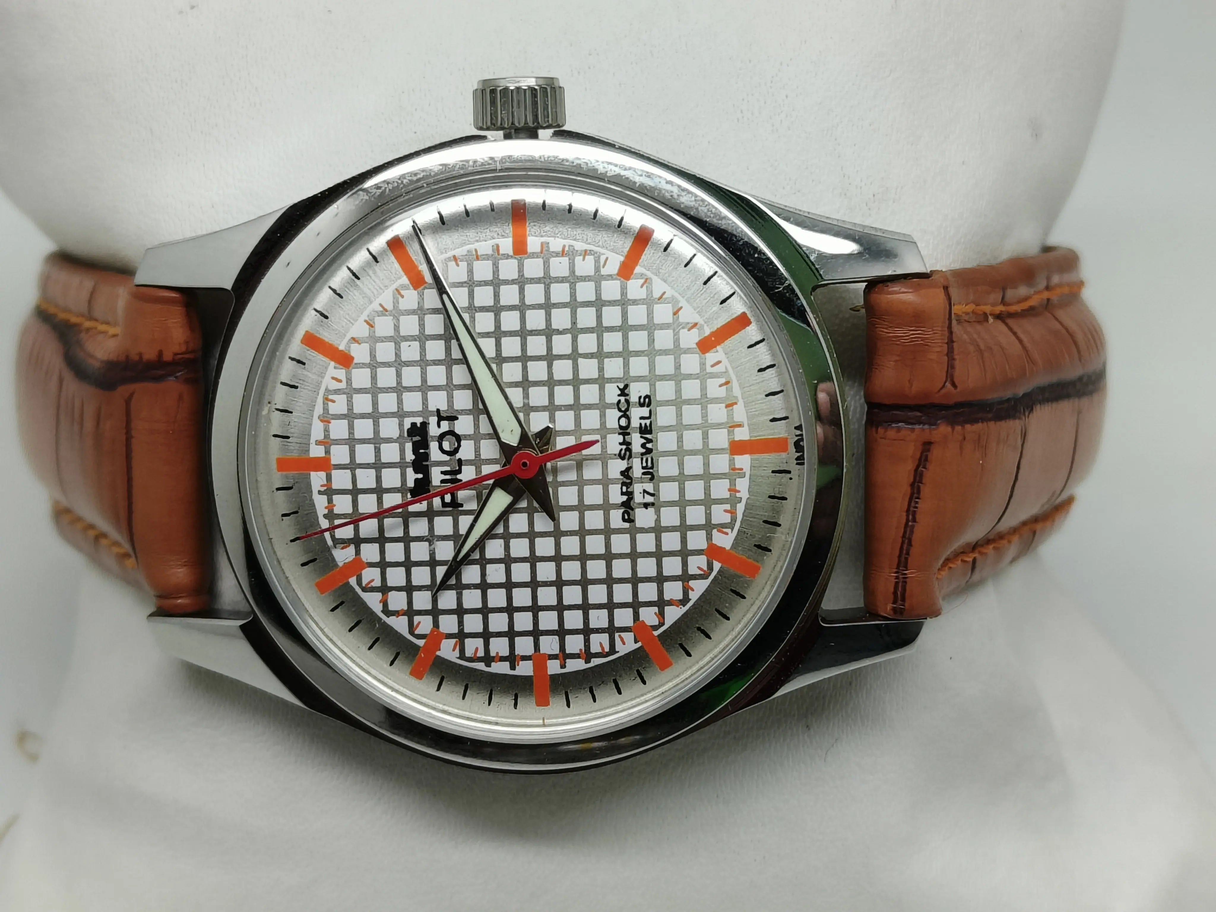 HMT Mechanical Vintage Watch โ Refurbished Classic | Original Hand-Winding Timepiece National Watches