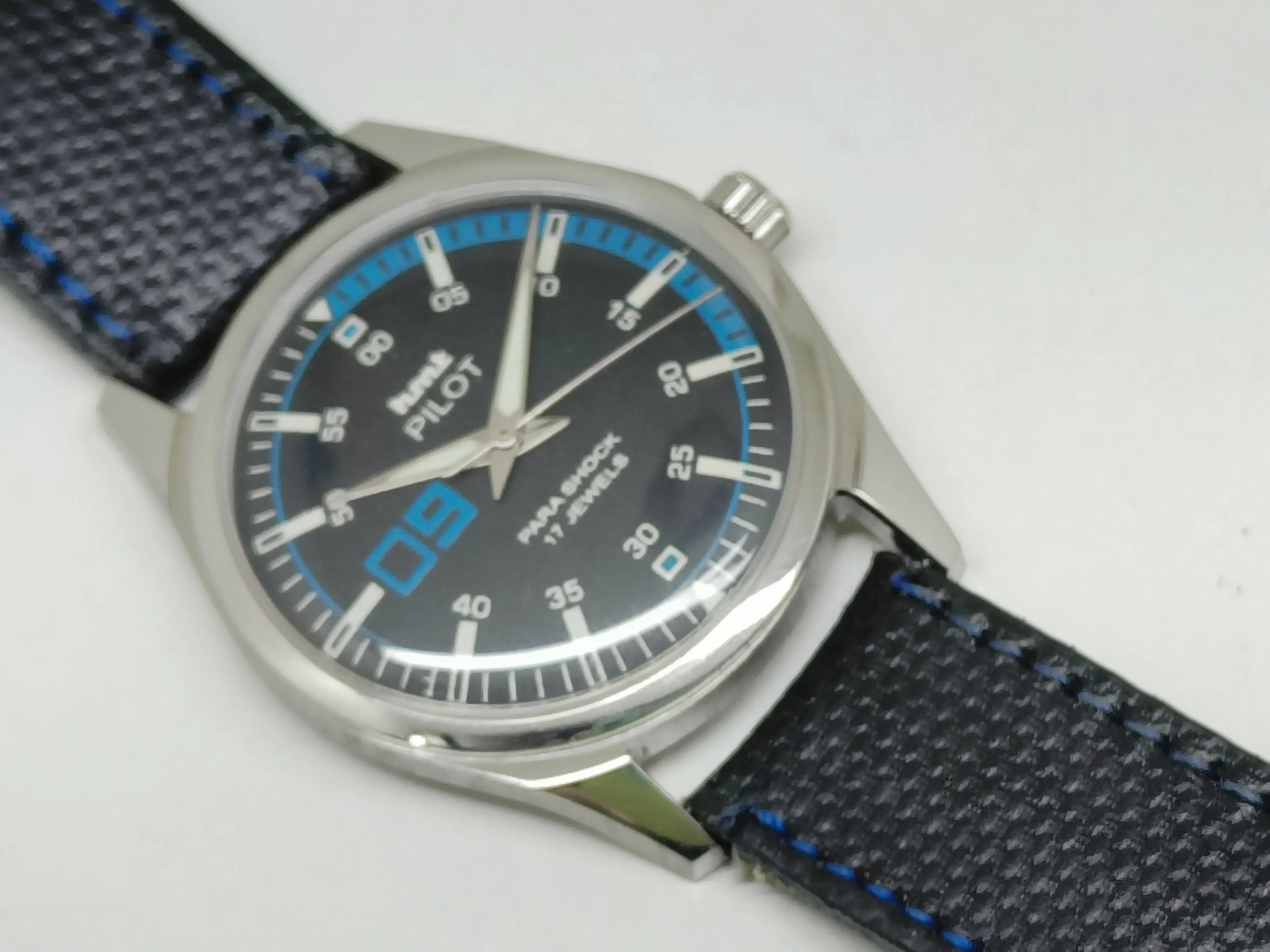 HMT Mechanical Vintage Watch – Refurbished Classic | Original Hand-Winding Timepiece National Watches