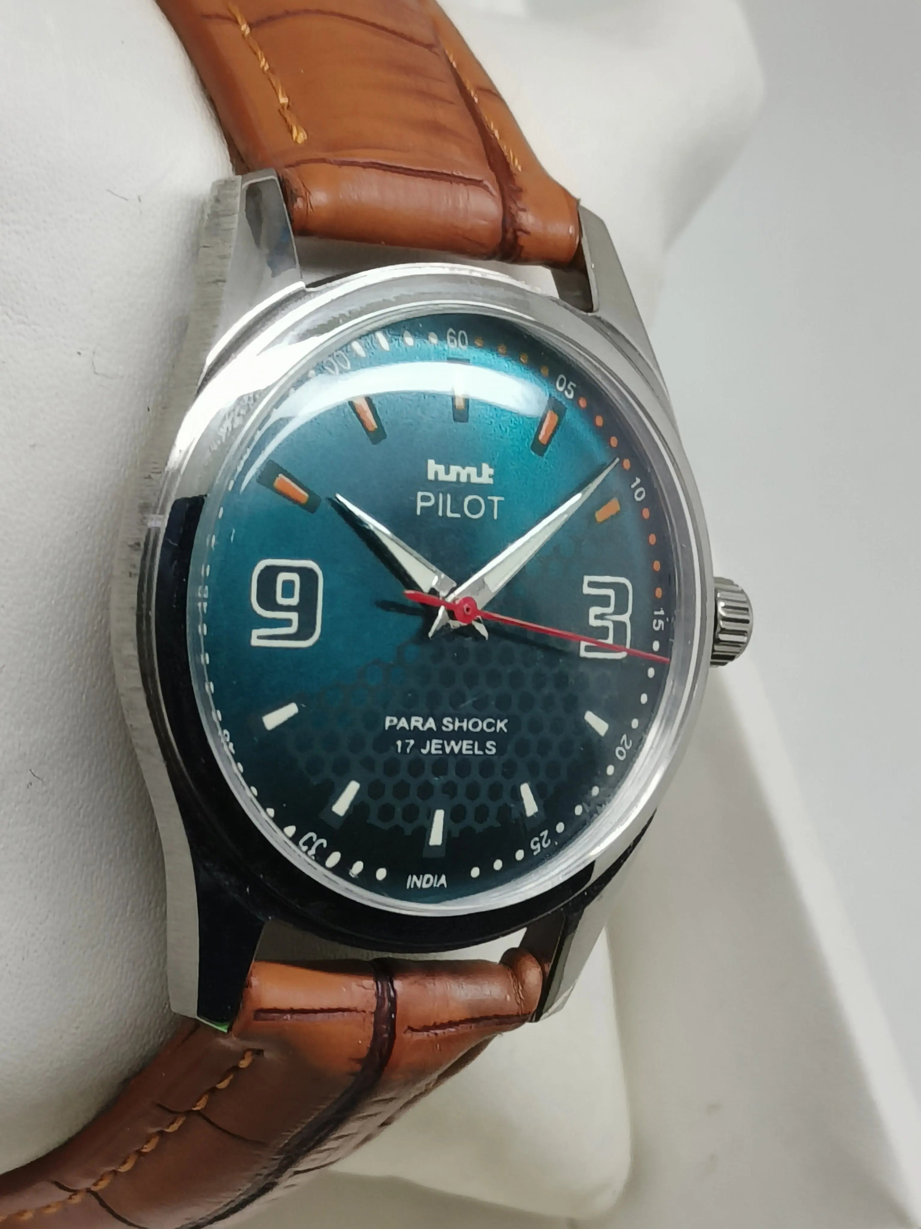 HMT Mechanical Vintage Watch – Refurbished Classic | Original Hand-Winding Timepiece National Watches