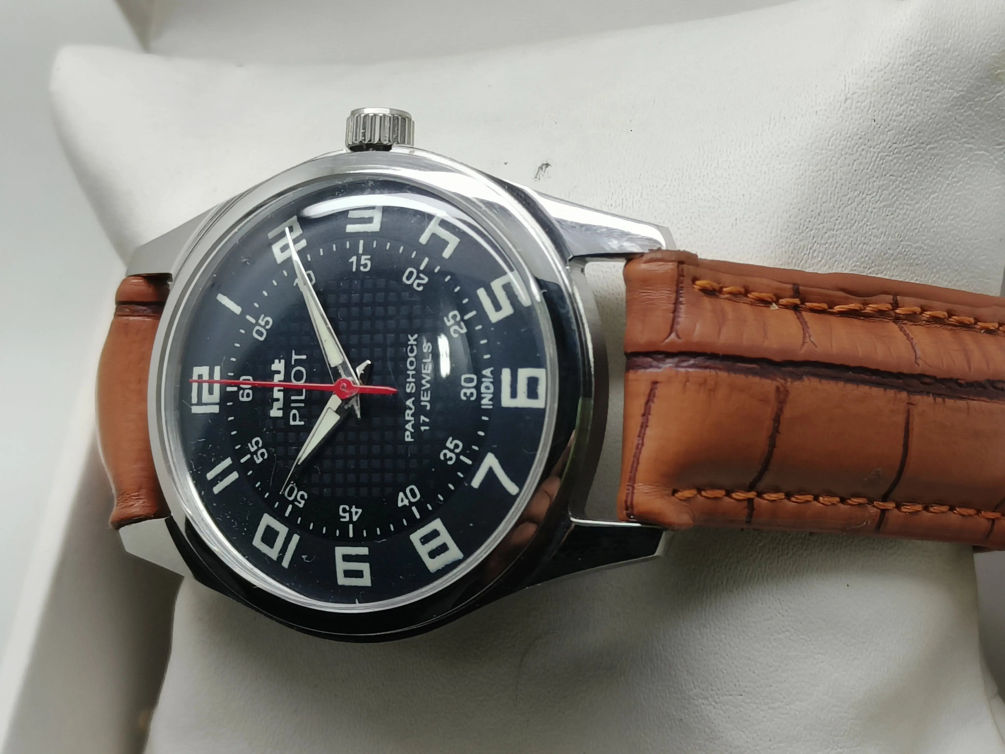 HMT Mechanical Vintage Watch – Refurbished Classic | Original Hand-Winding Timepiece National Watches