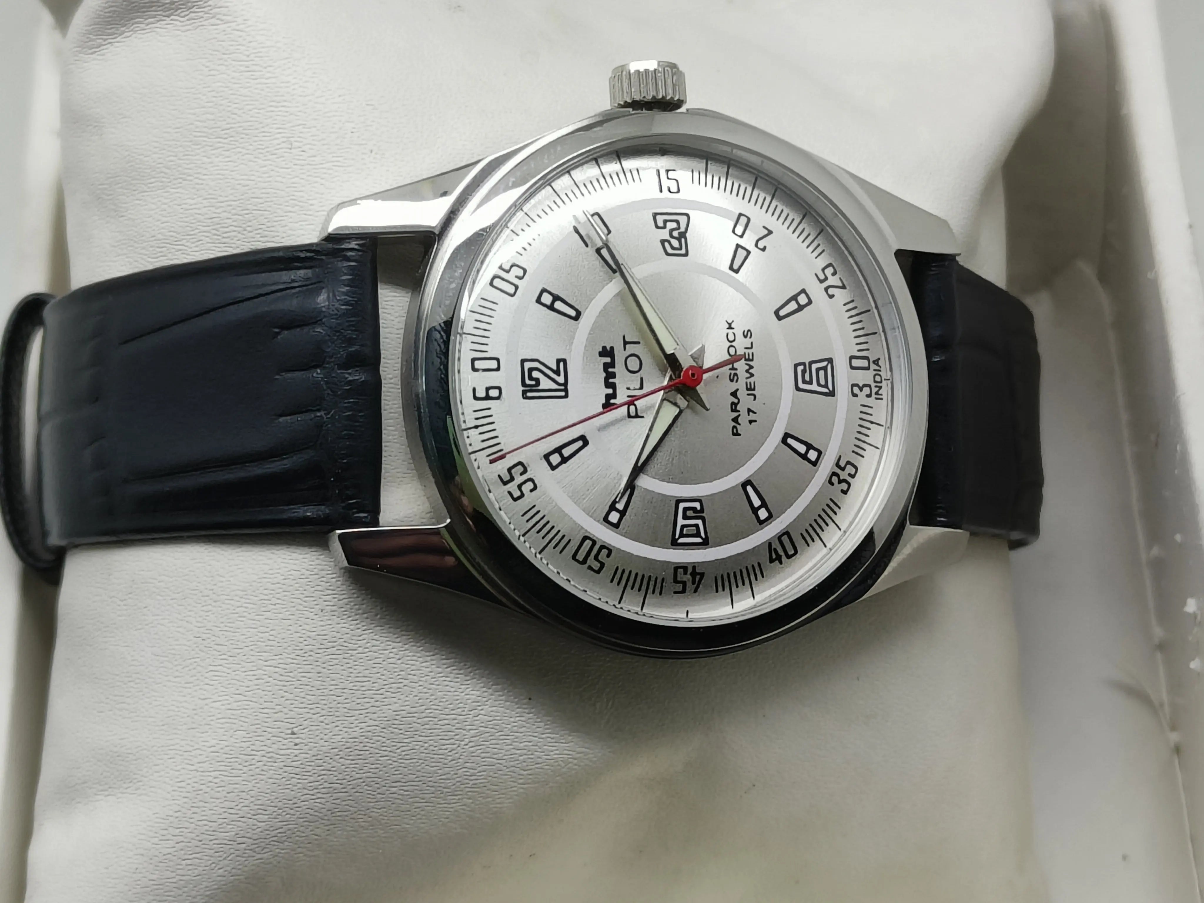 HMT Mechanical Vintage Watch – Refurbished Classic | Original Hand-Winding Timepiece National Watches