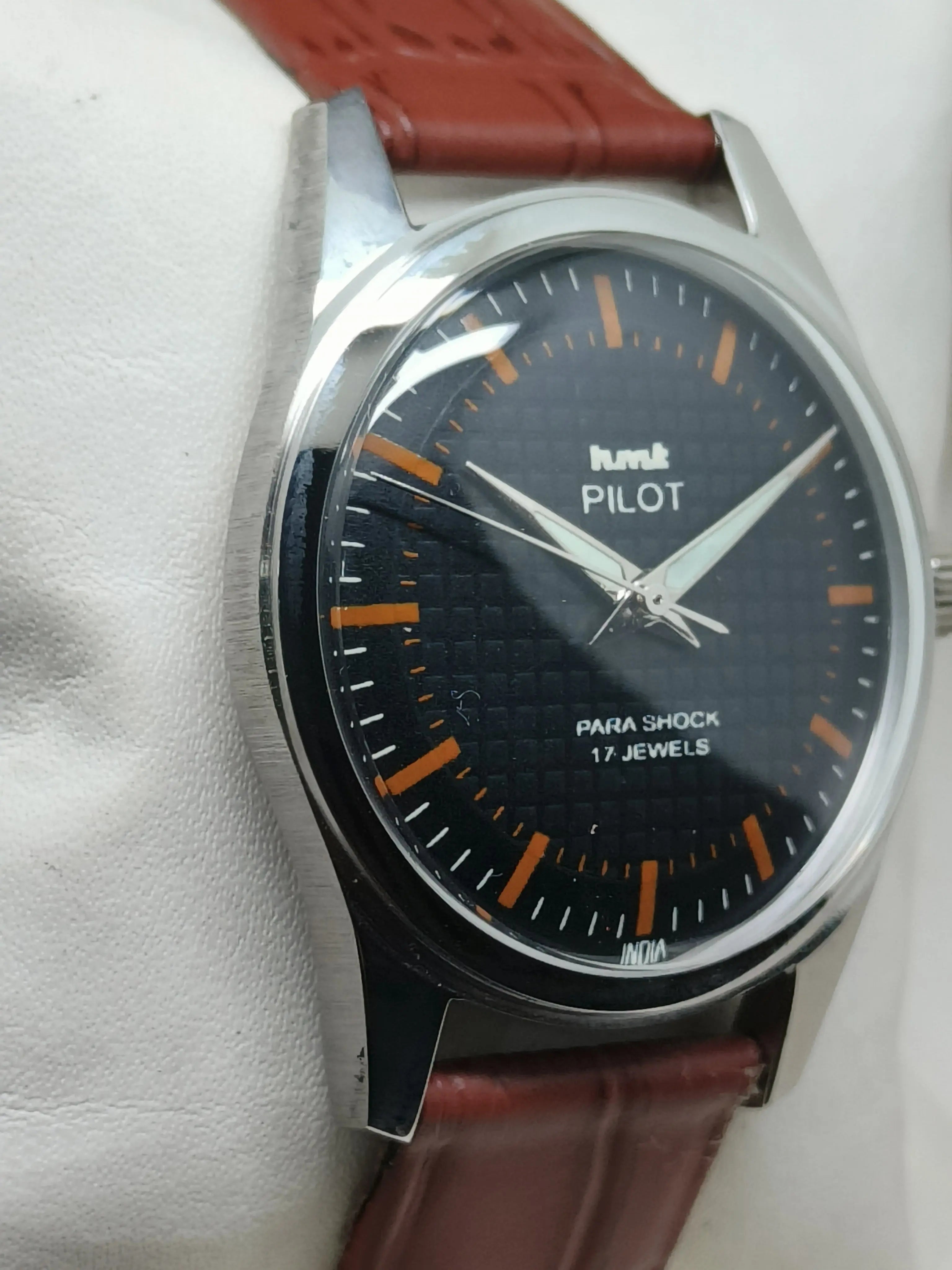 HMT Mechanical Vintage Watch – Refurbished Classic | Original Hand-Winding Timepiece National Watches