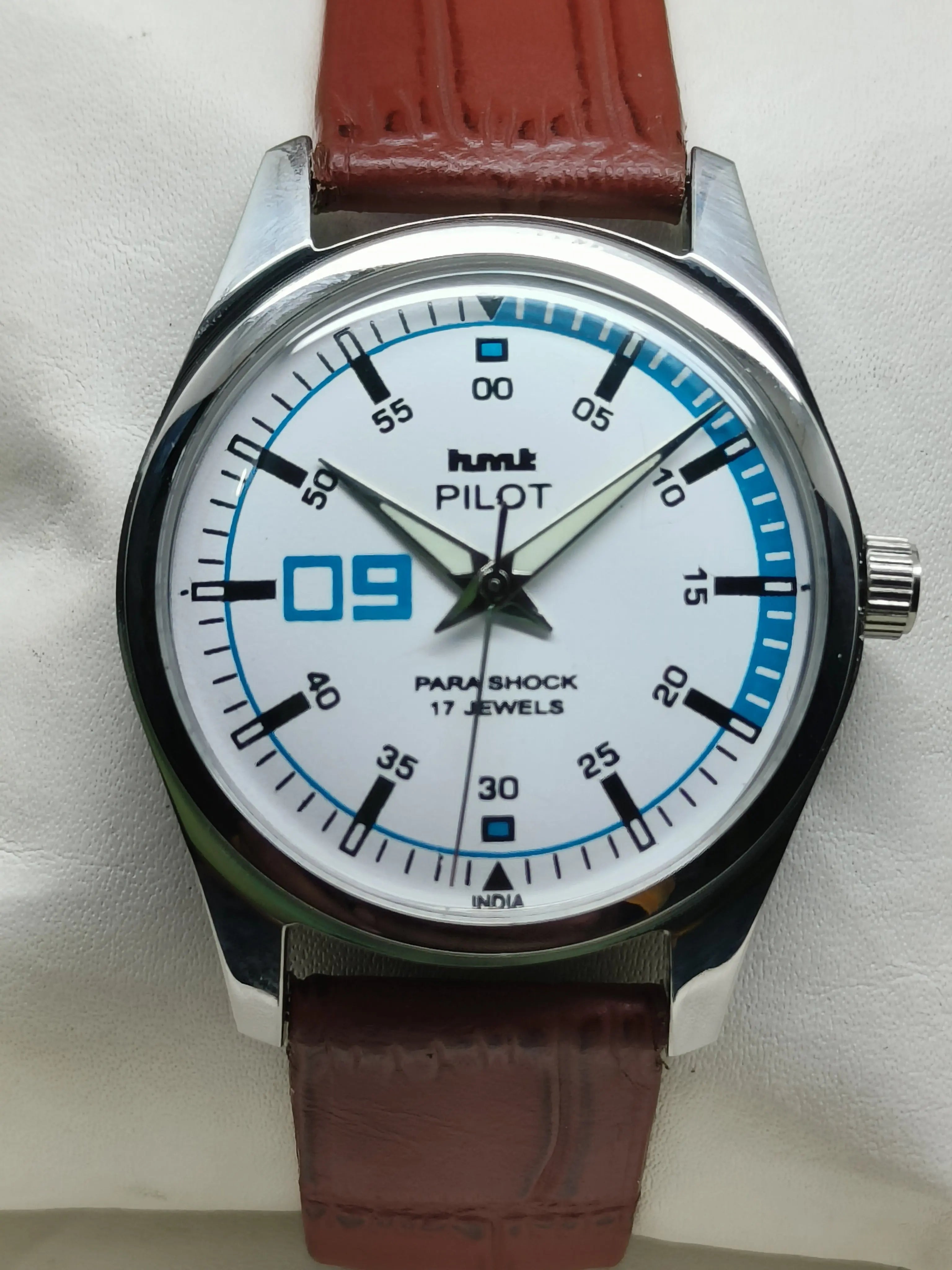 HMT Mechanical Vintage Watch – Refurbished Classic | Original Hand-Winding Timepiece National Watches