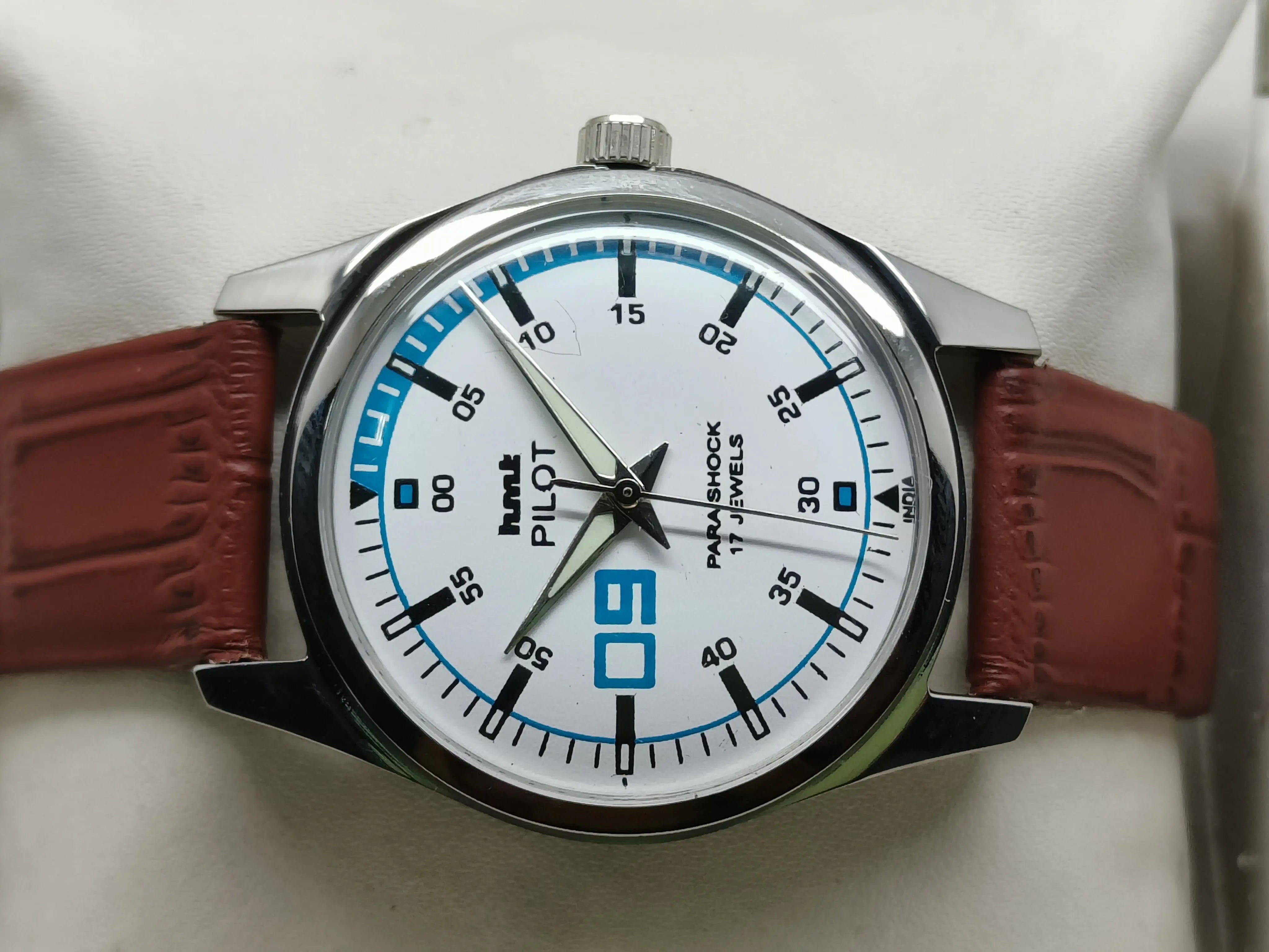 HMT Mechanical Vintage Watch – Refurbished Classic | Original Hand-Winding Timepiece National Watches