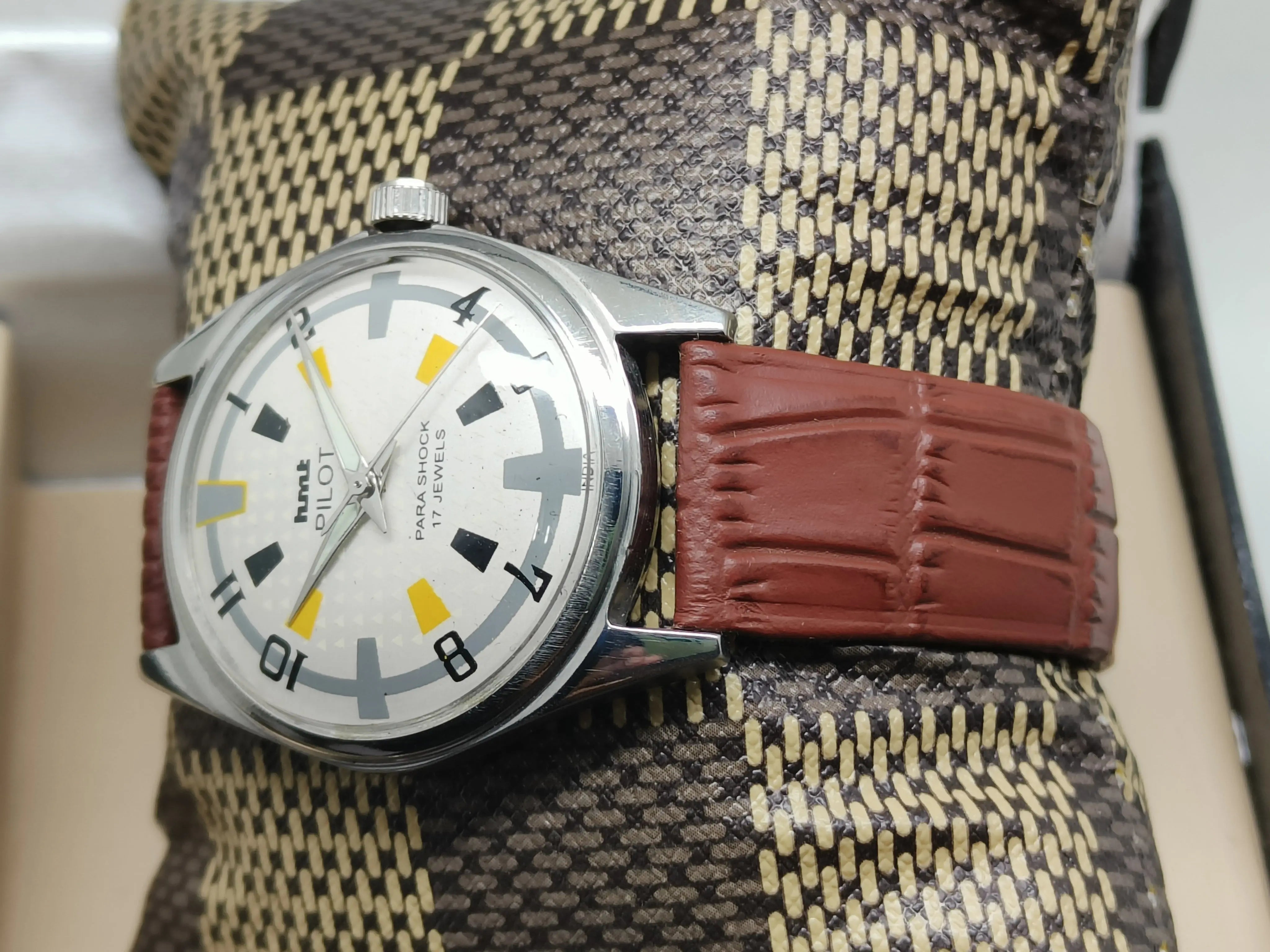 HMT Mechanical Vintage Watch – Refurbished Classic | Original Hand-Winding Timepiece National Watches