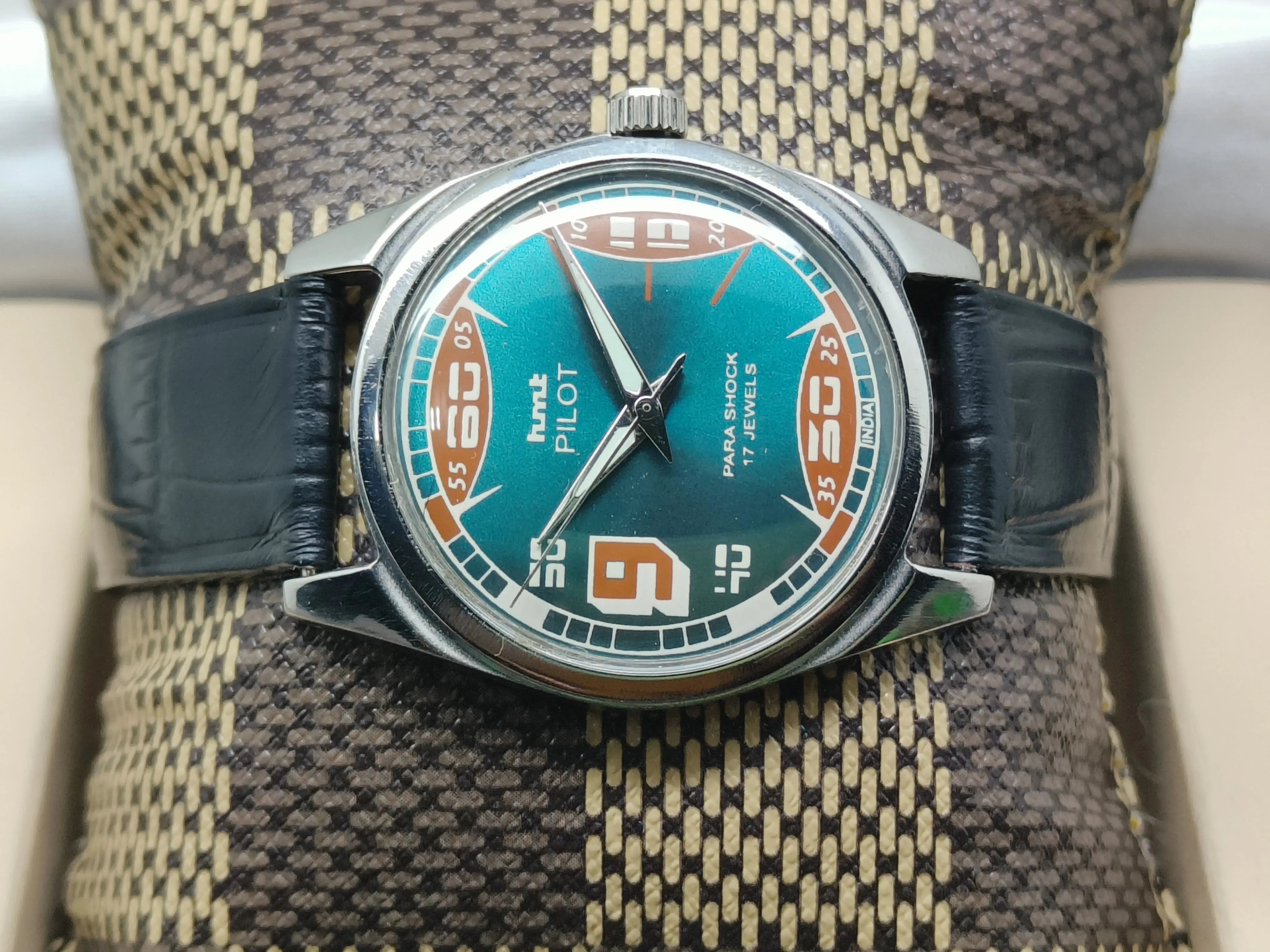 HMT Mechanical Vintage Watch – Refurbished Classic | Original Hand-Winding Timepiece National Watches