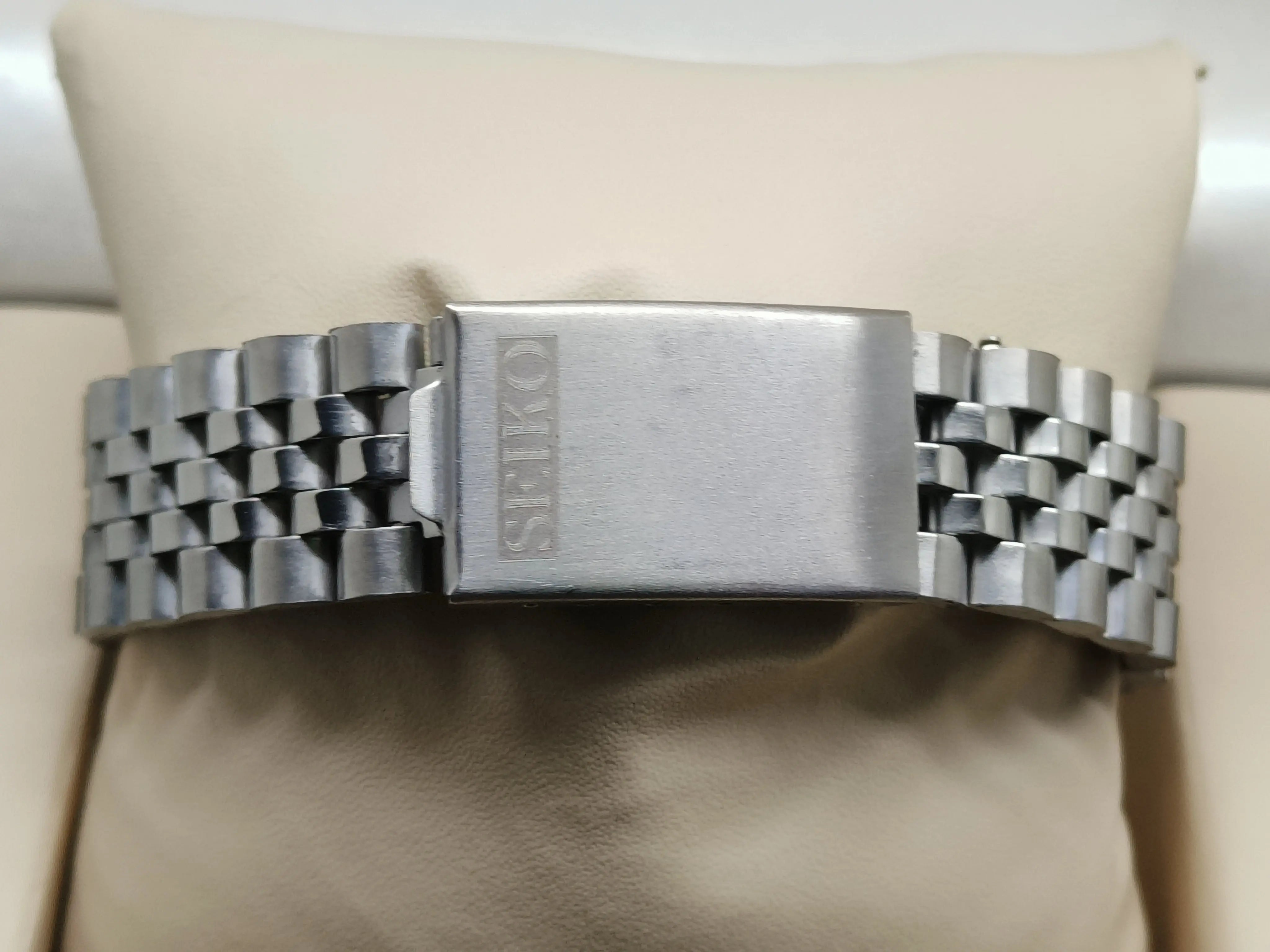 Japanese Seiko 5 Vintage – Refurbished Original Movement National Watches
