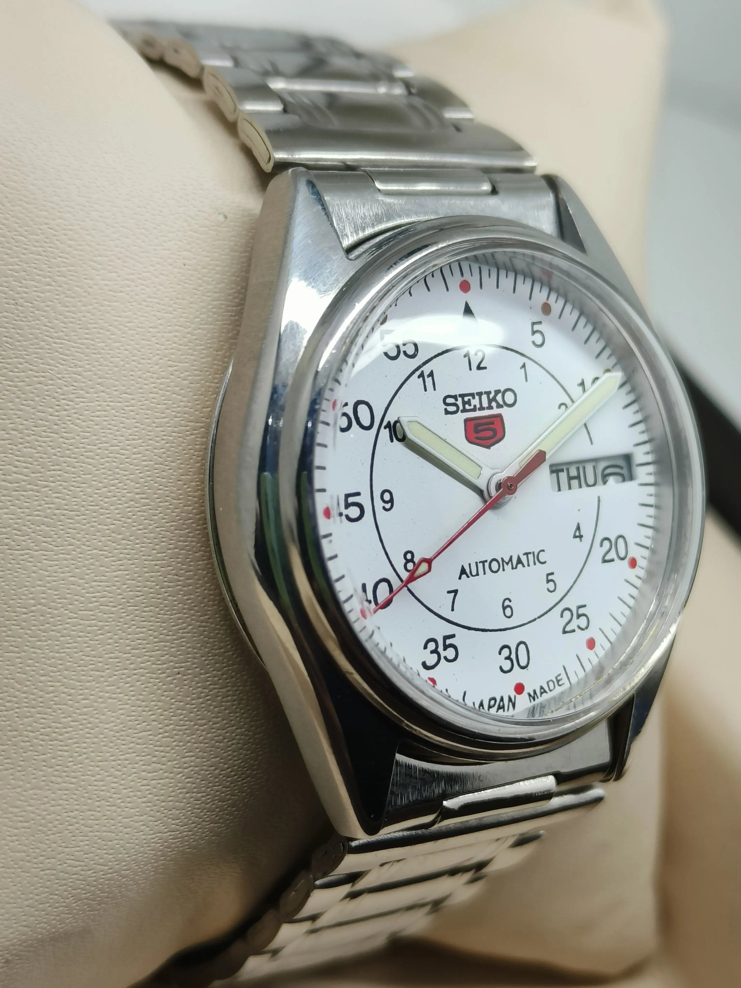 Seiko 5 Vintage Dress Automatic – Restored Elegance National Watches
