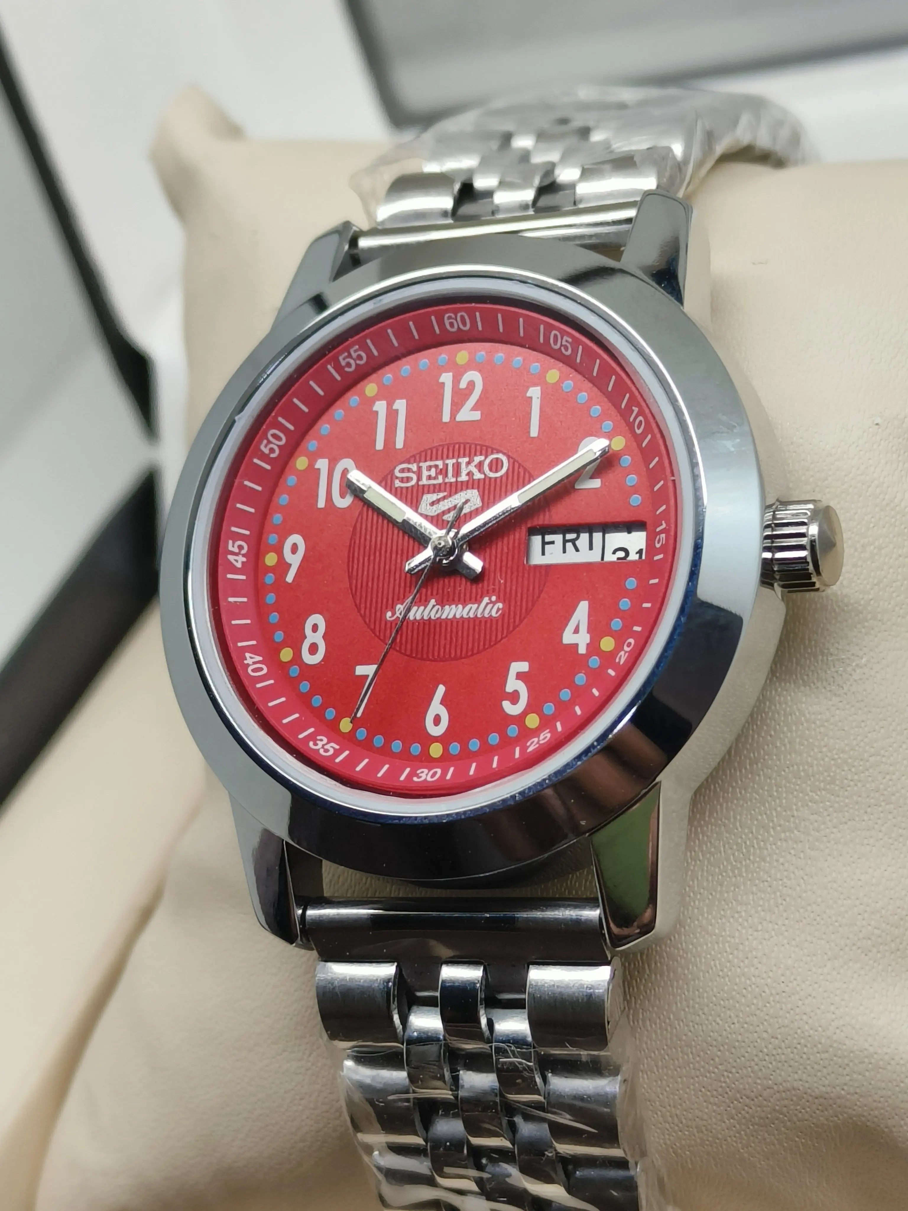 Seiko 5 Vintage Diver Bezel – Refurbished Automatic National Watches