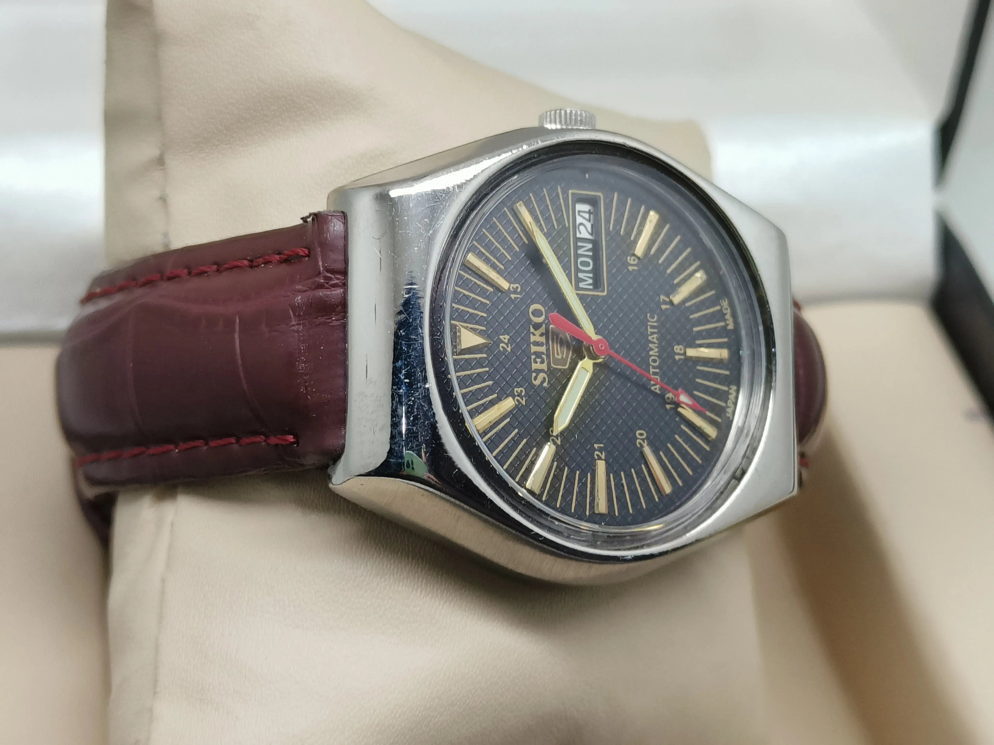 Seiko 5 Vintage Automatic – Perfect Gift Piece National Watches