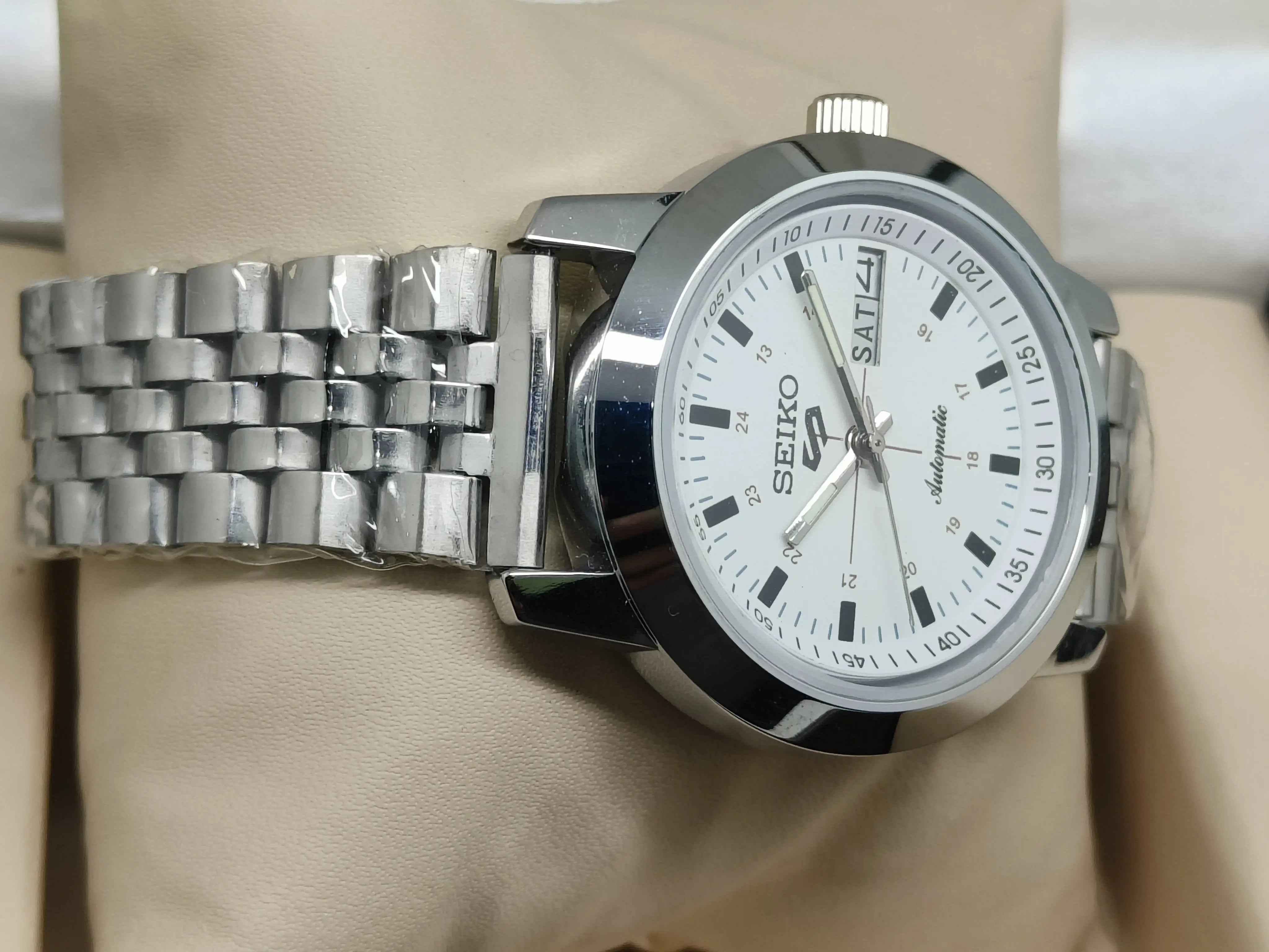 Seiko 5 Vintage Camper Style – Restored Classic National Watches