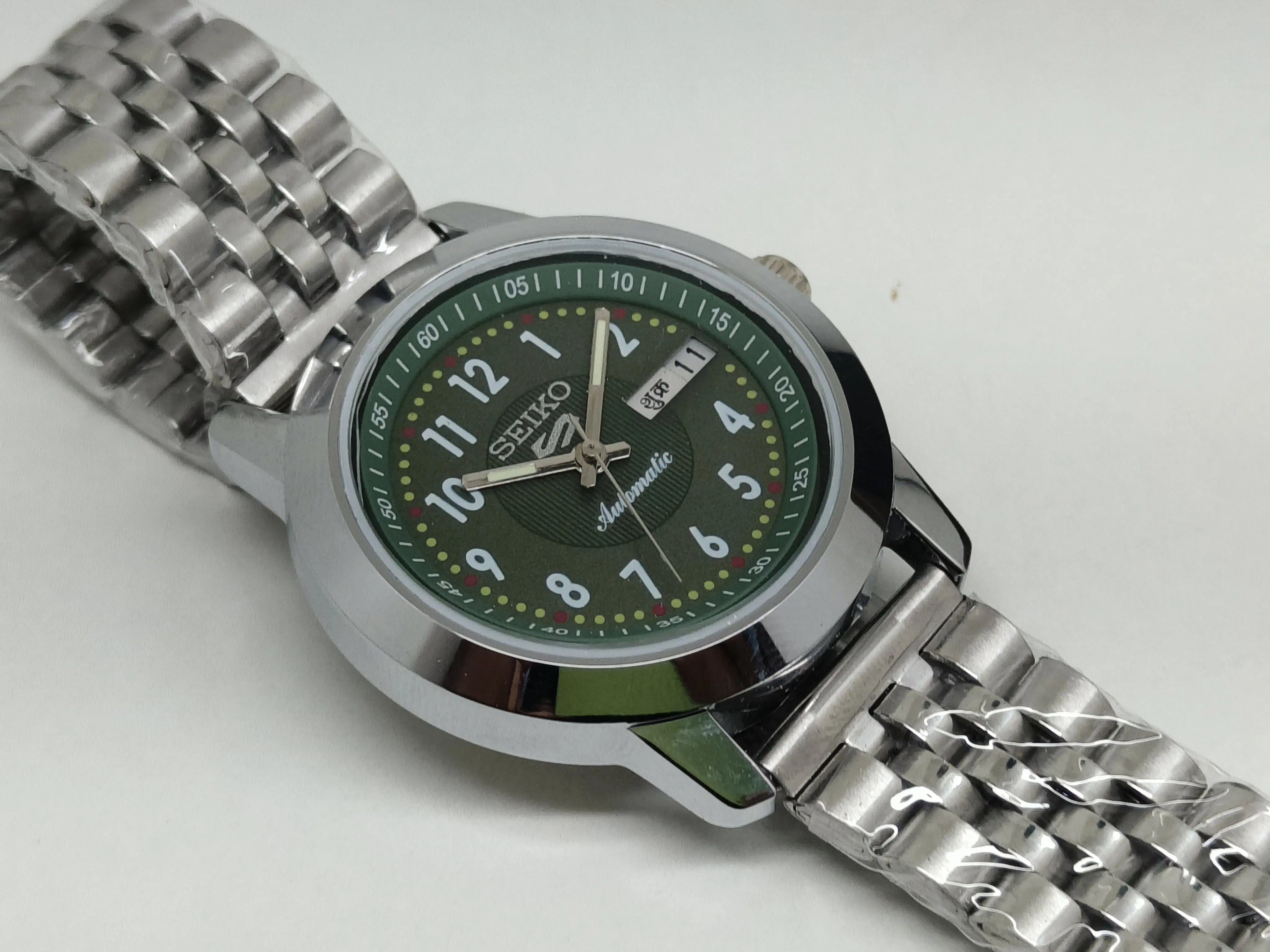 Seiko 5 Vintage Day/Date Original – Refurbished Piece National Watches