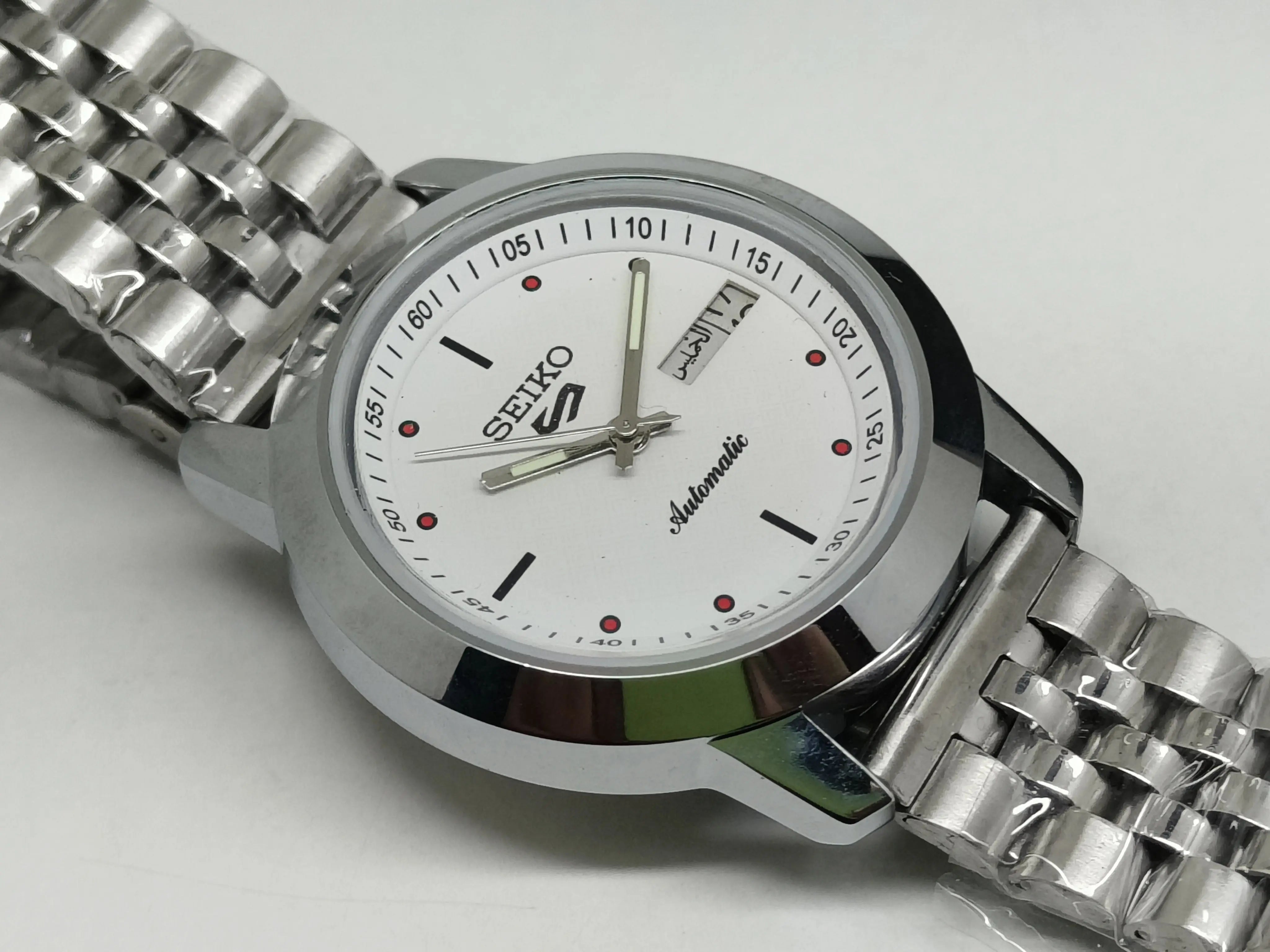 Seiko 5 Vintage Diver Style Bezel – Refurbished & Stylish National Watches
