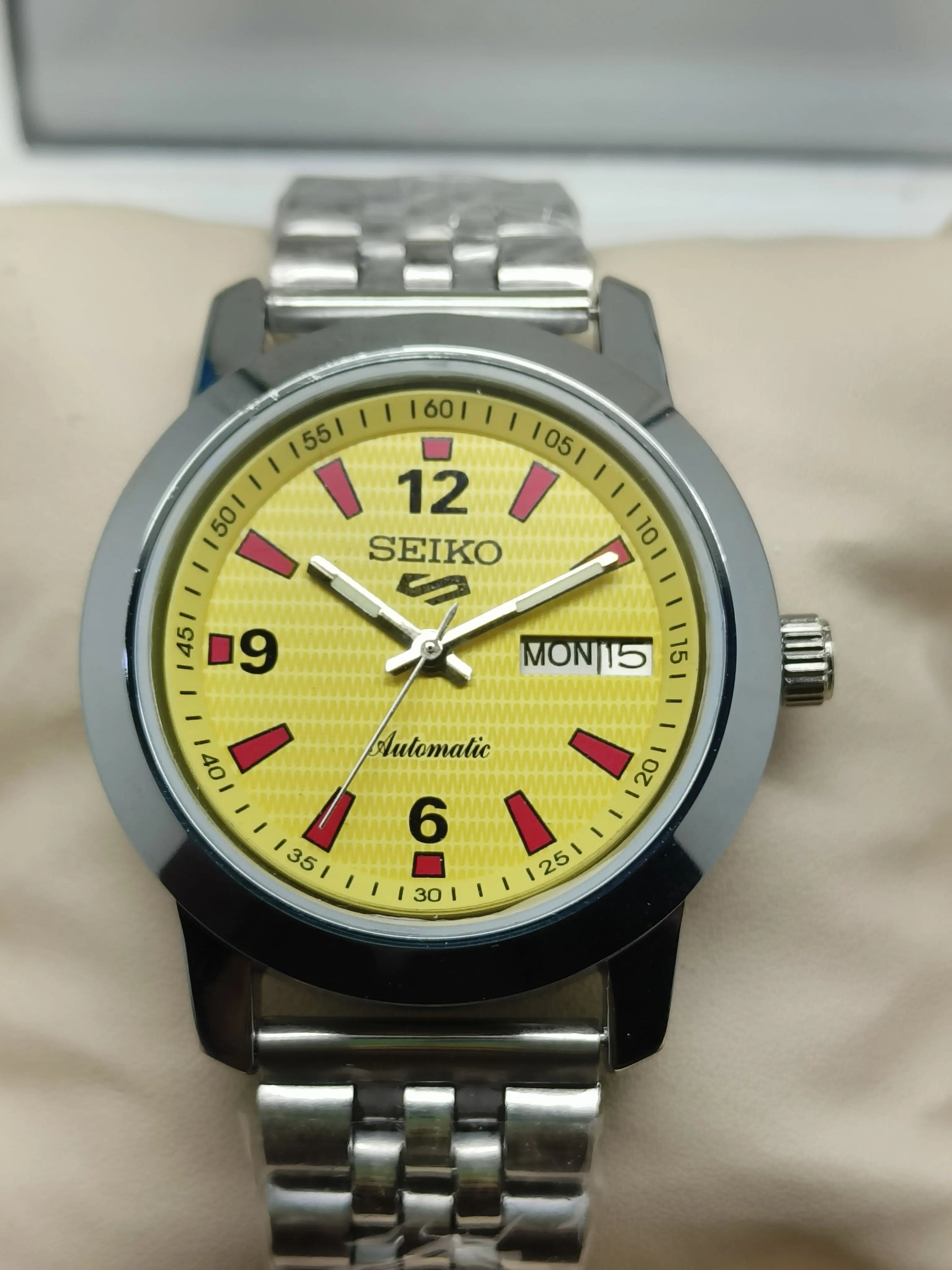Seiko 5 Vintage Orange Dial – Restored Statement Watch National Watches
