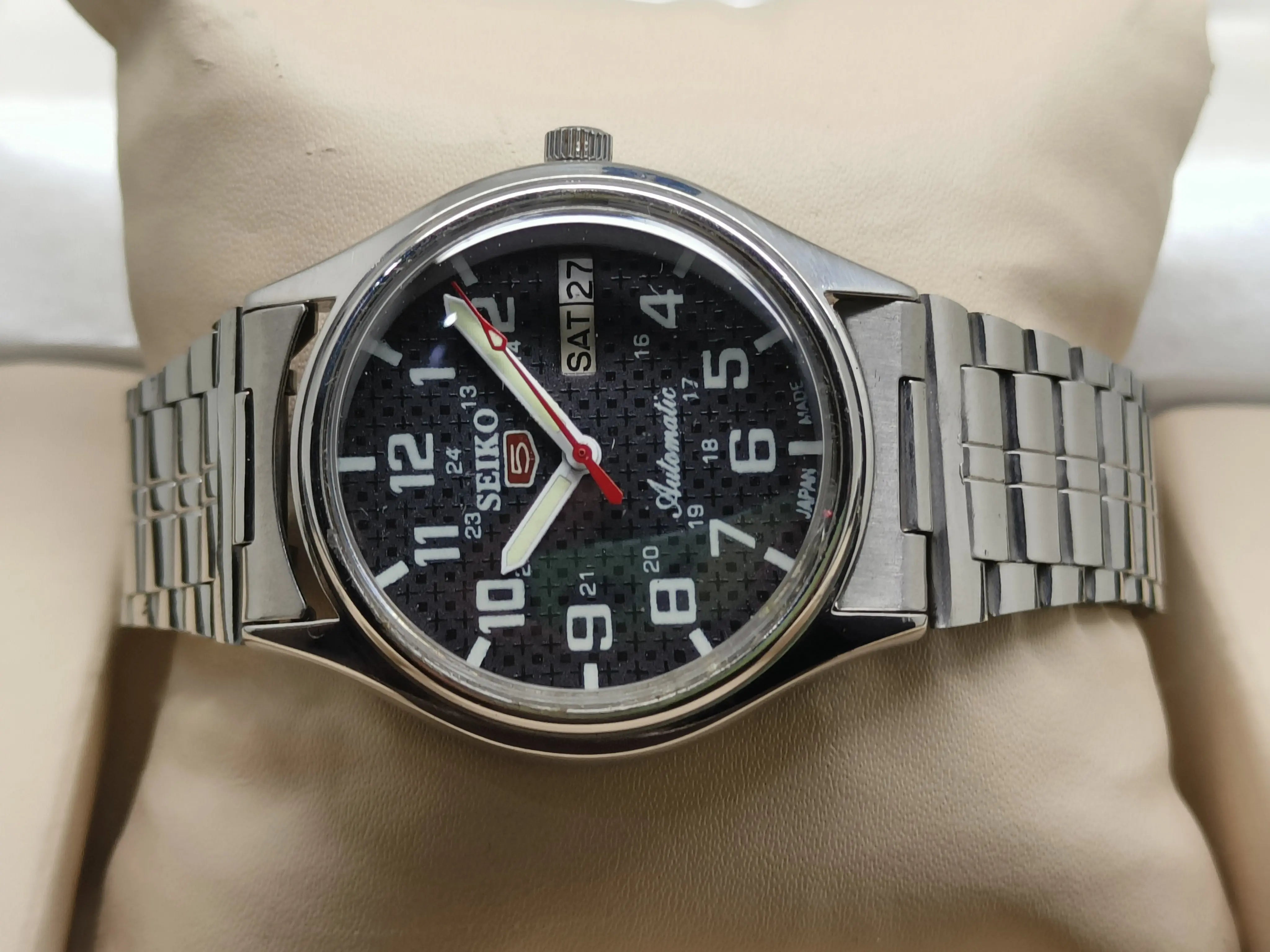 Seiko 5 Vintage Dual Tone – Refurbished Elegant Watch National Watches