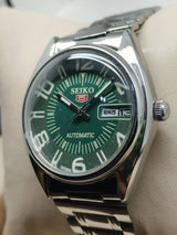 Seiko 5 Vintage Lime Green Dial – Refurbished Bold Style National Watches