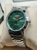 Seiko 5 Vintage Matte Black – Refurbished Subtle Look