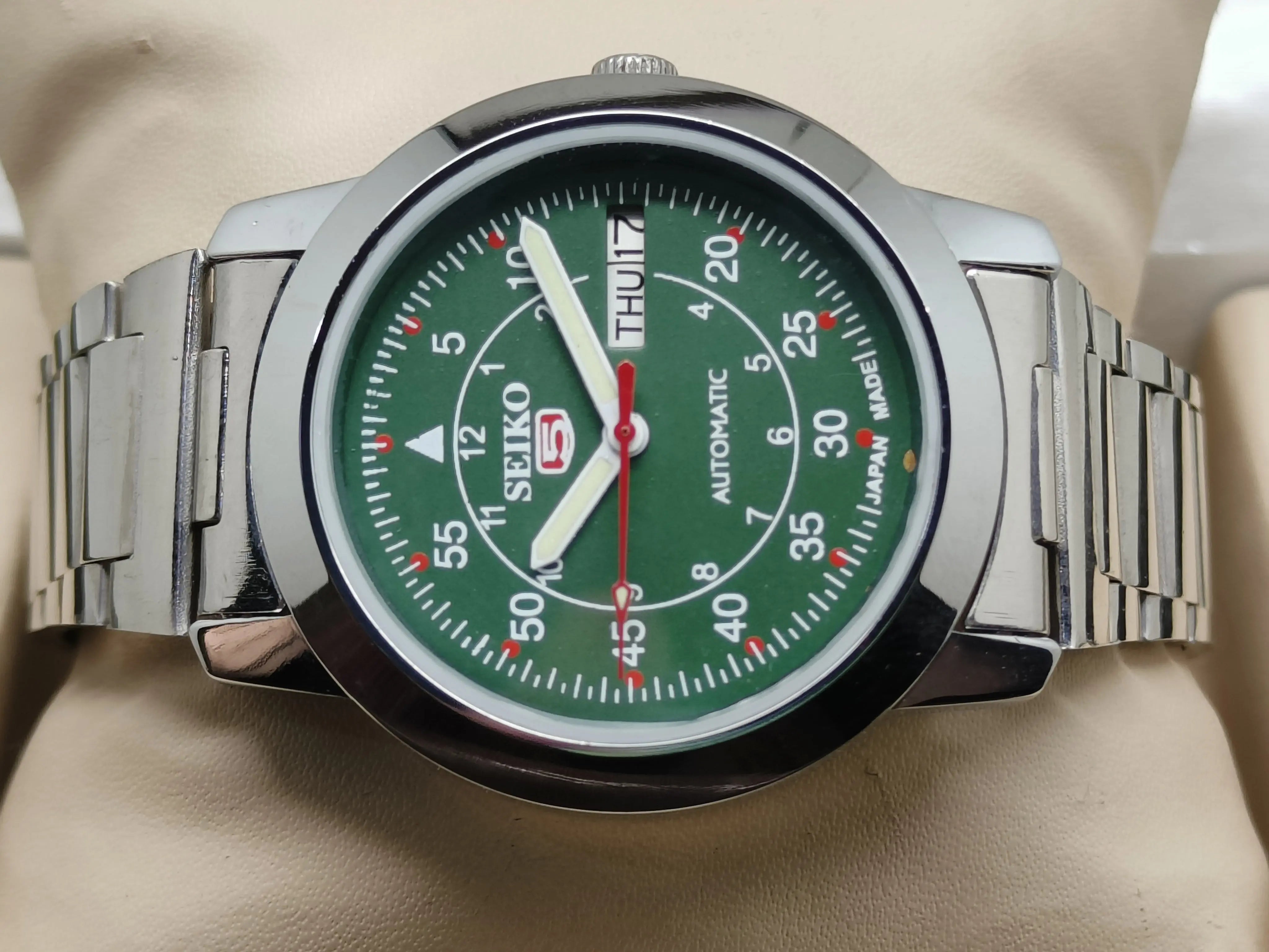 Seiko 5 Vintage Bracelet Included – Serviced Watch National Watches