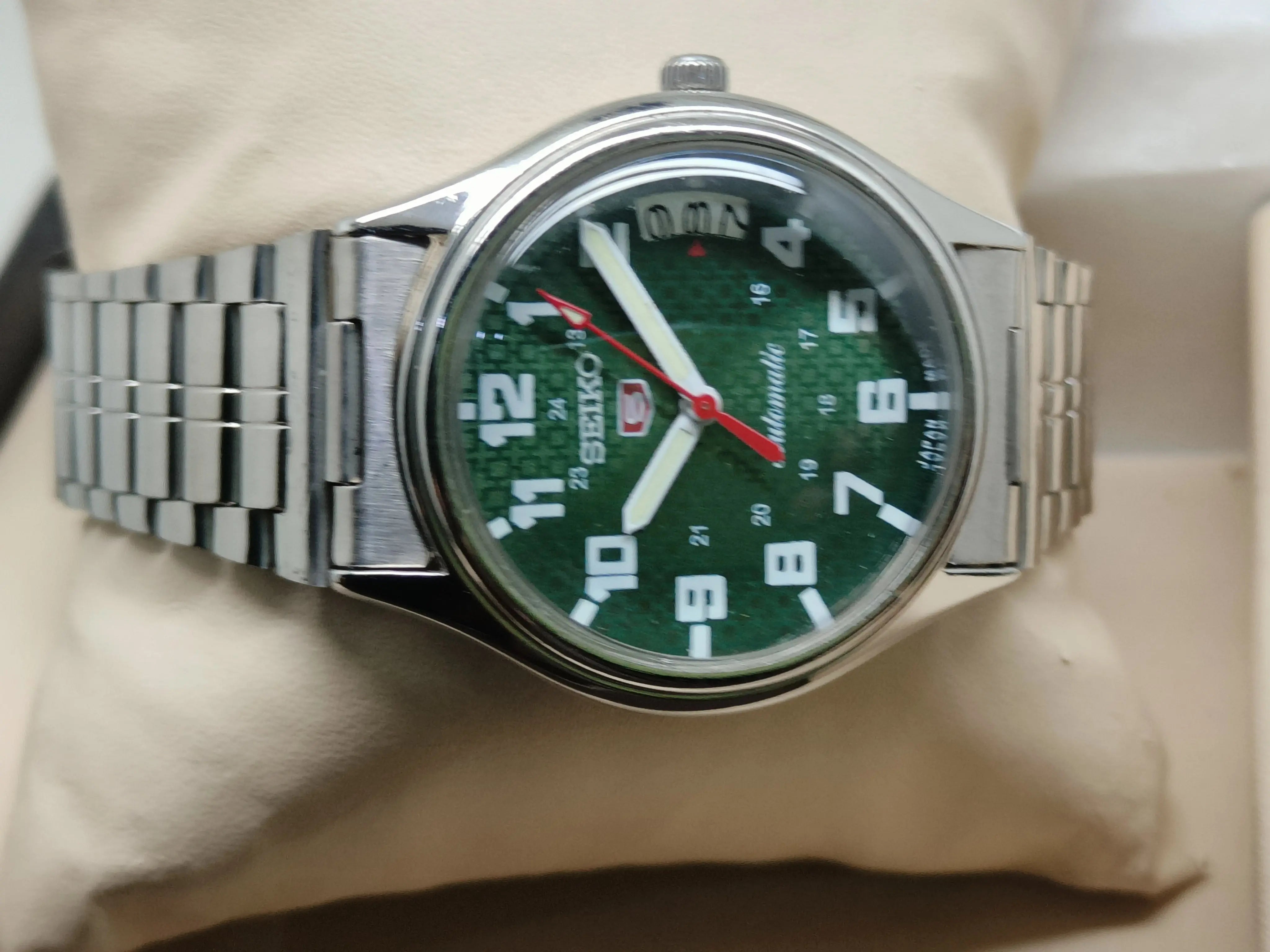 Seiko 5 Vintage Automatic – Collector’s Restored Piece National Watches