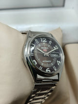 Seiko 5 Vintage Automatic – Your First Vintage Watch National Watches