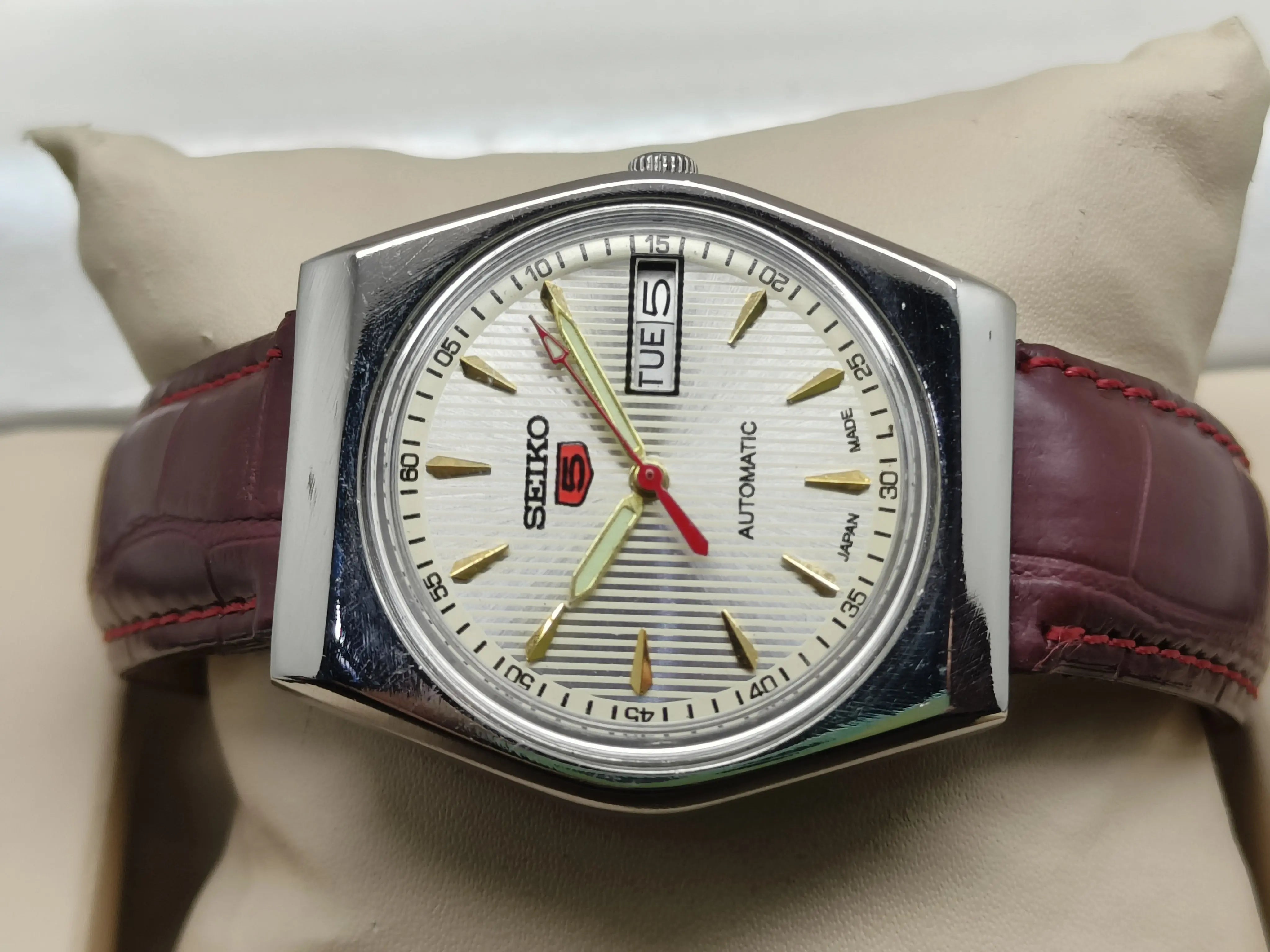 Seiko 5 Vintage Automatic – Oversized 40mm (if size allows) National Watches