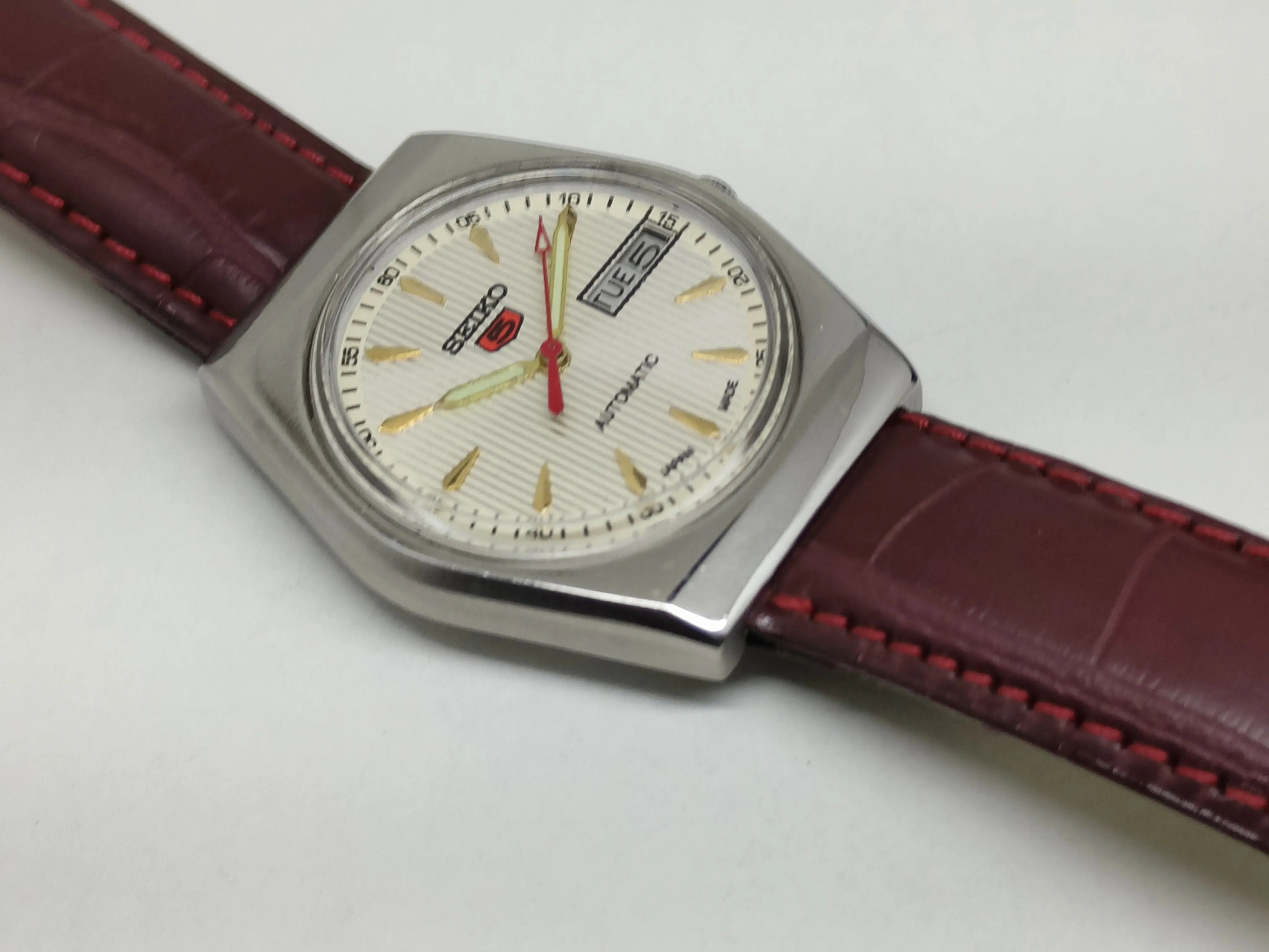 Seiko 5 Vintage Automatic – Oversized 40mm (if size allows) National Watches