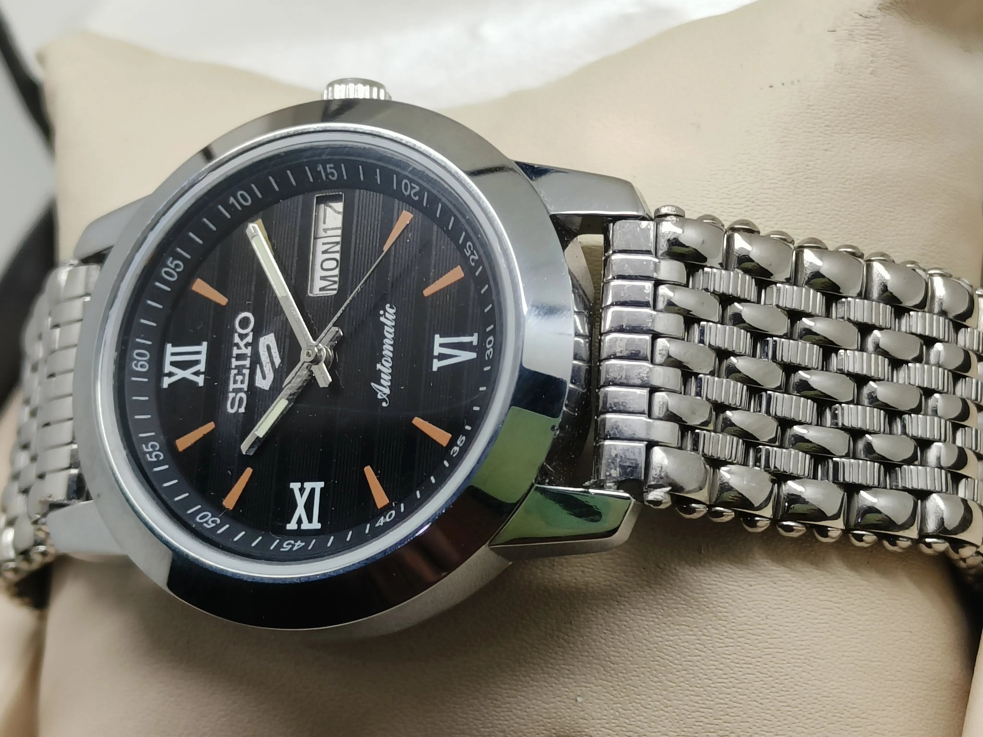 Seiko 5 Vintage Automatic – Water Resistant Refurbished Model National Watches