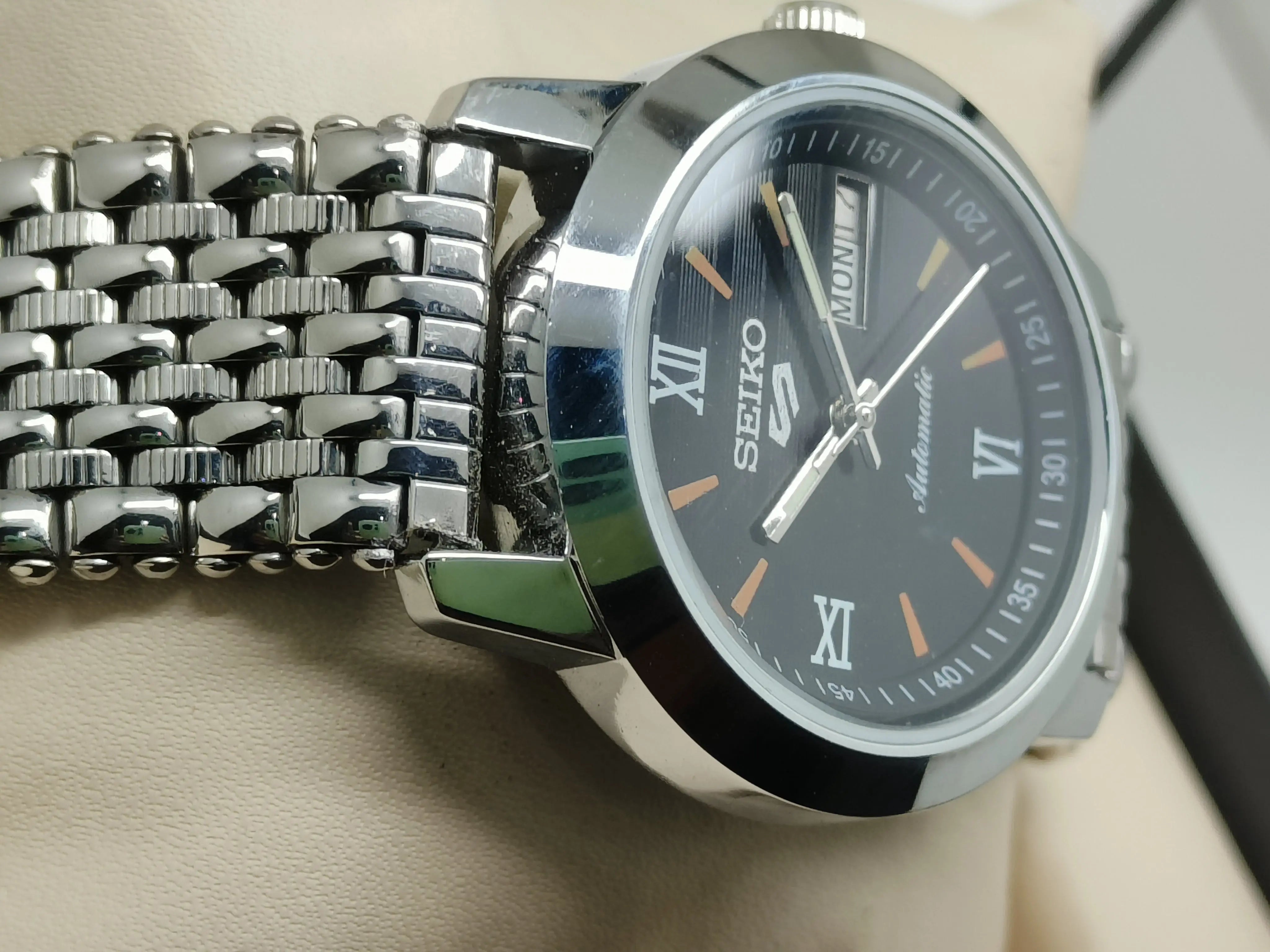 Seiko 5 Vintage Automatic – Water Resistant Refurbished Model National Watches