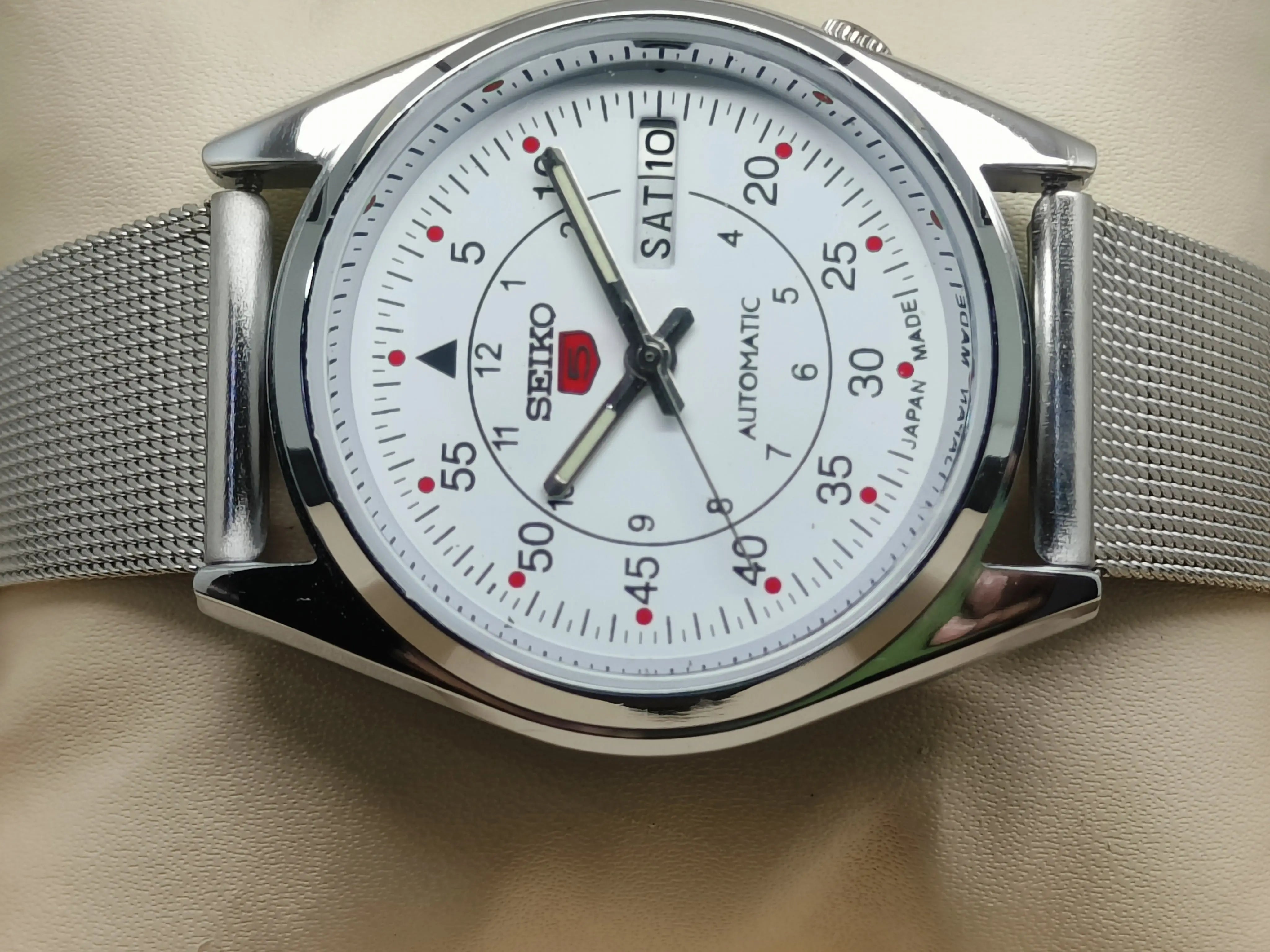 Seiko 5 Vintage Automatic โ New Strap & Serviced National Watches