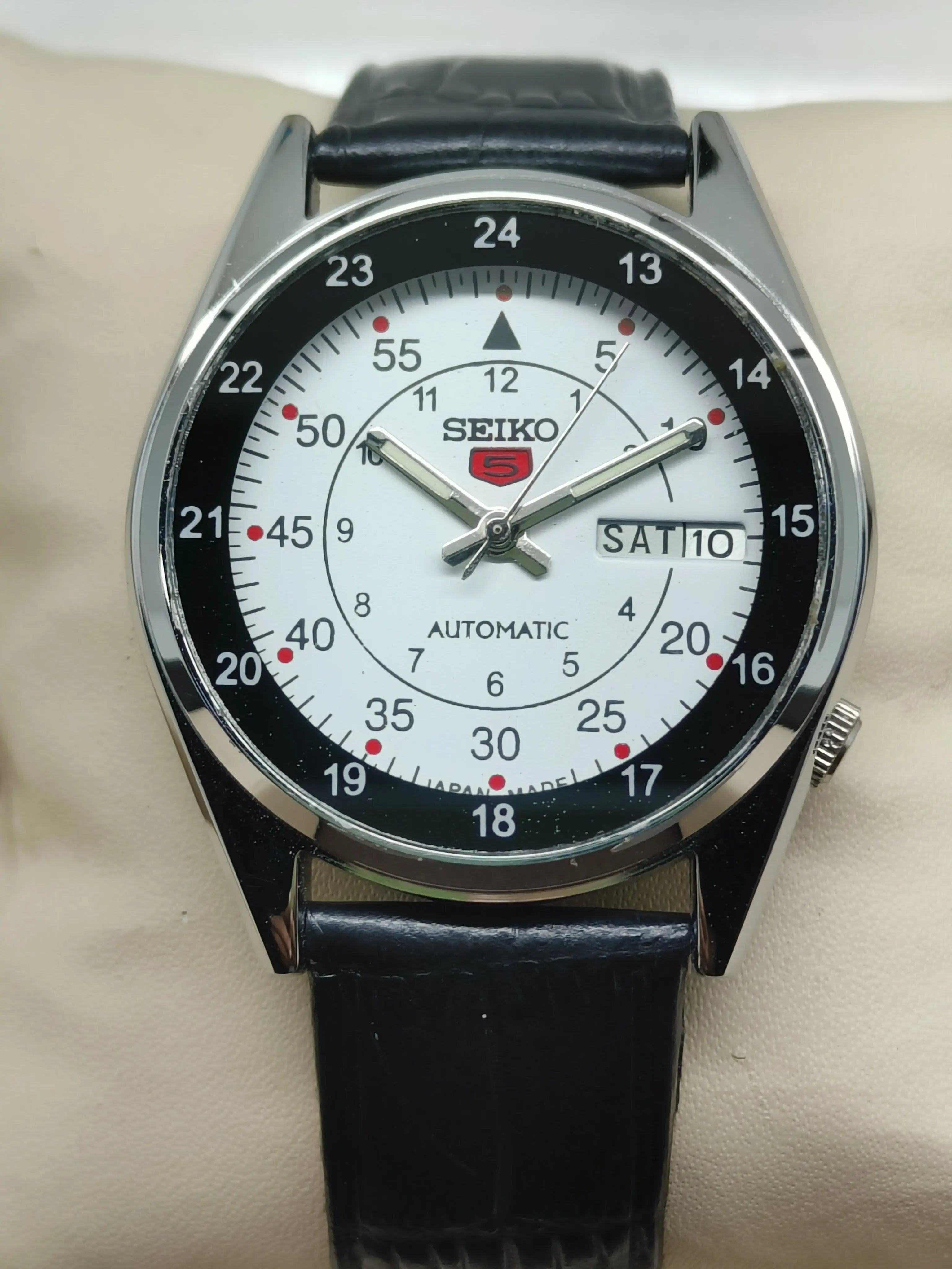 Seiko 5 Vintage Automatic โ Long Lasting Mechanical Movement National Watches