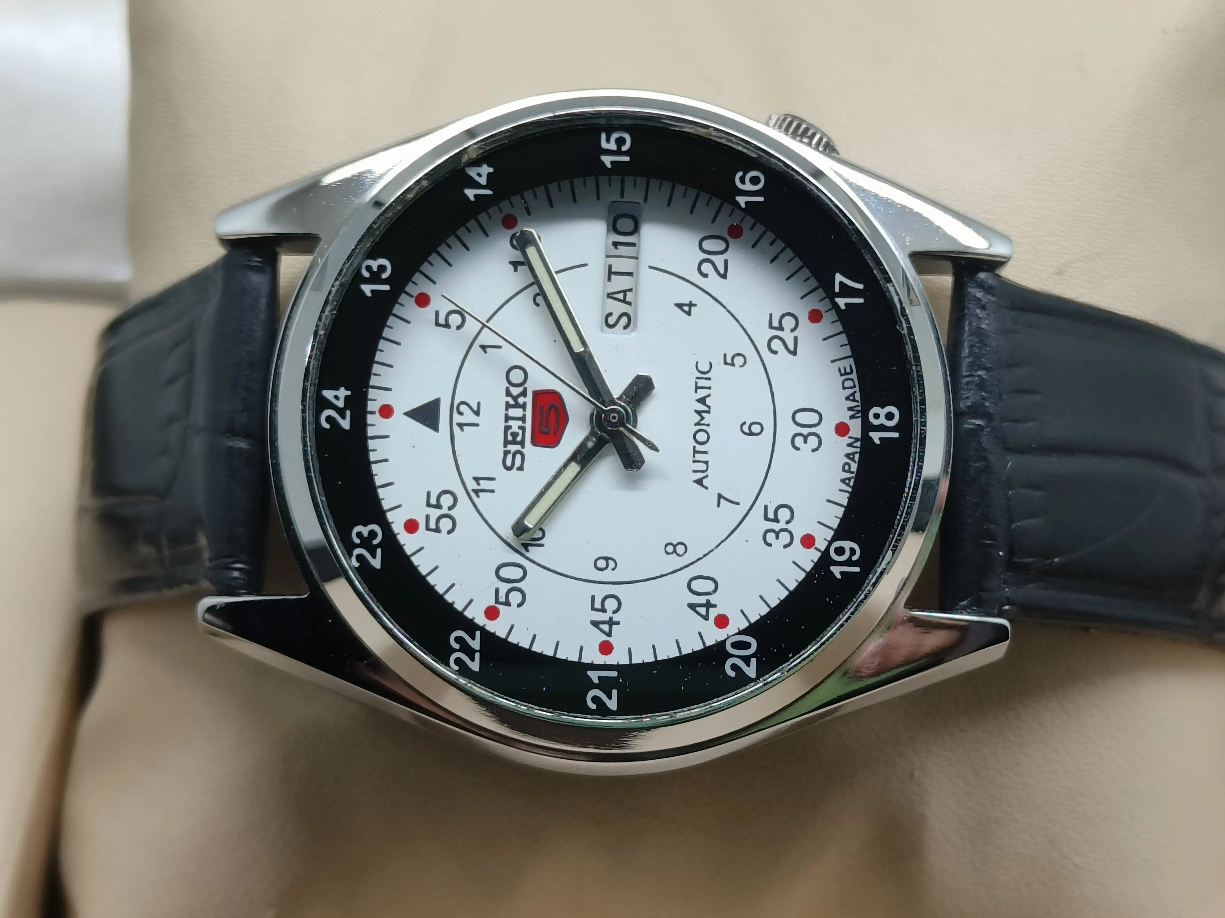 Seiko 5 Vintage Automatic โ Long Lasting Mechanical Movement National Watches