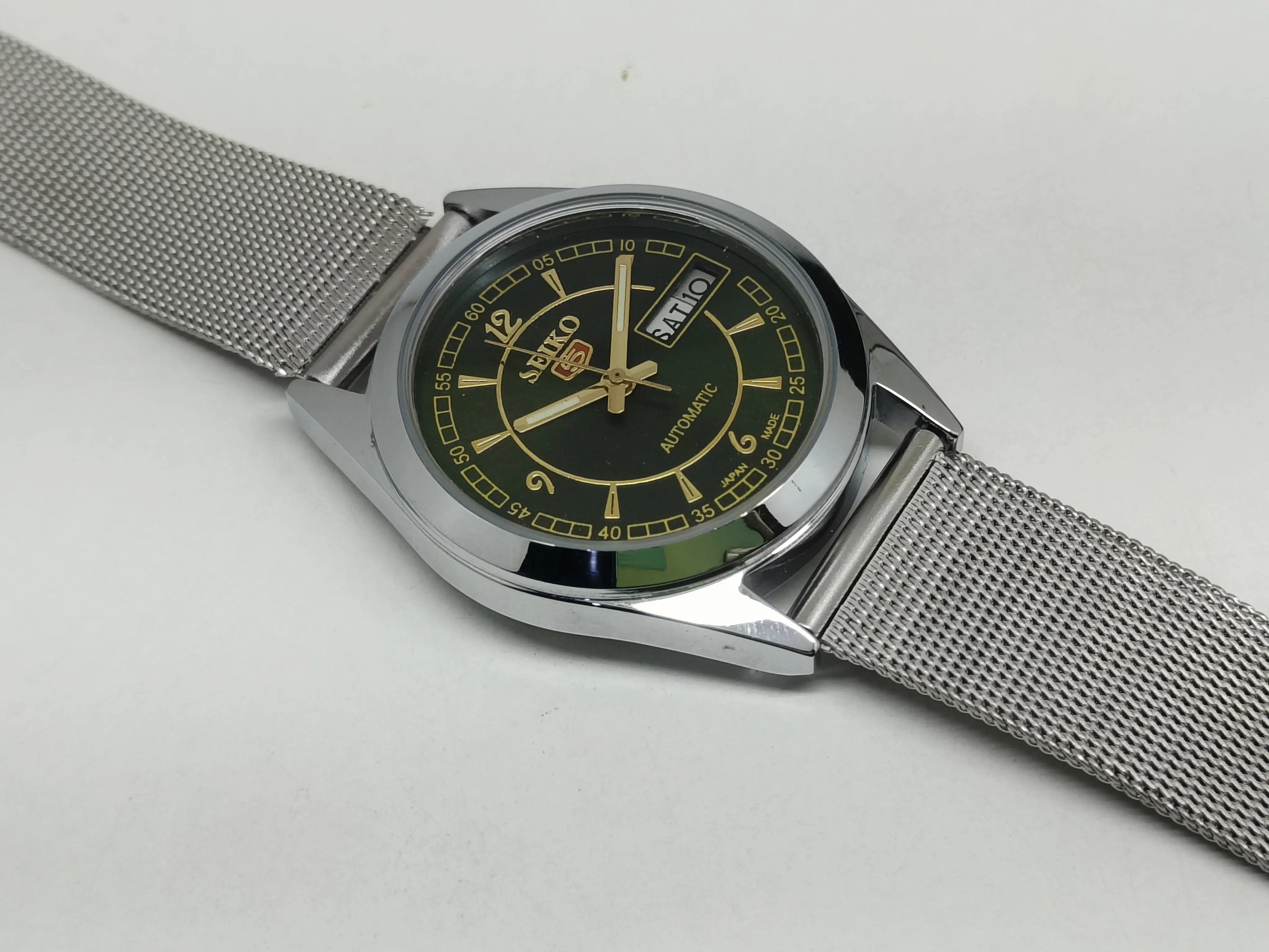 Seiko 5 Vintage Automatic – Day/Date Japan Movement National Watches