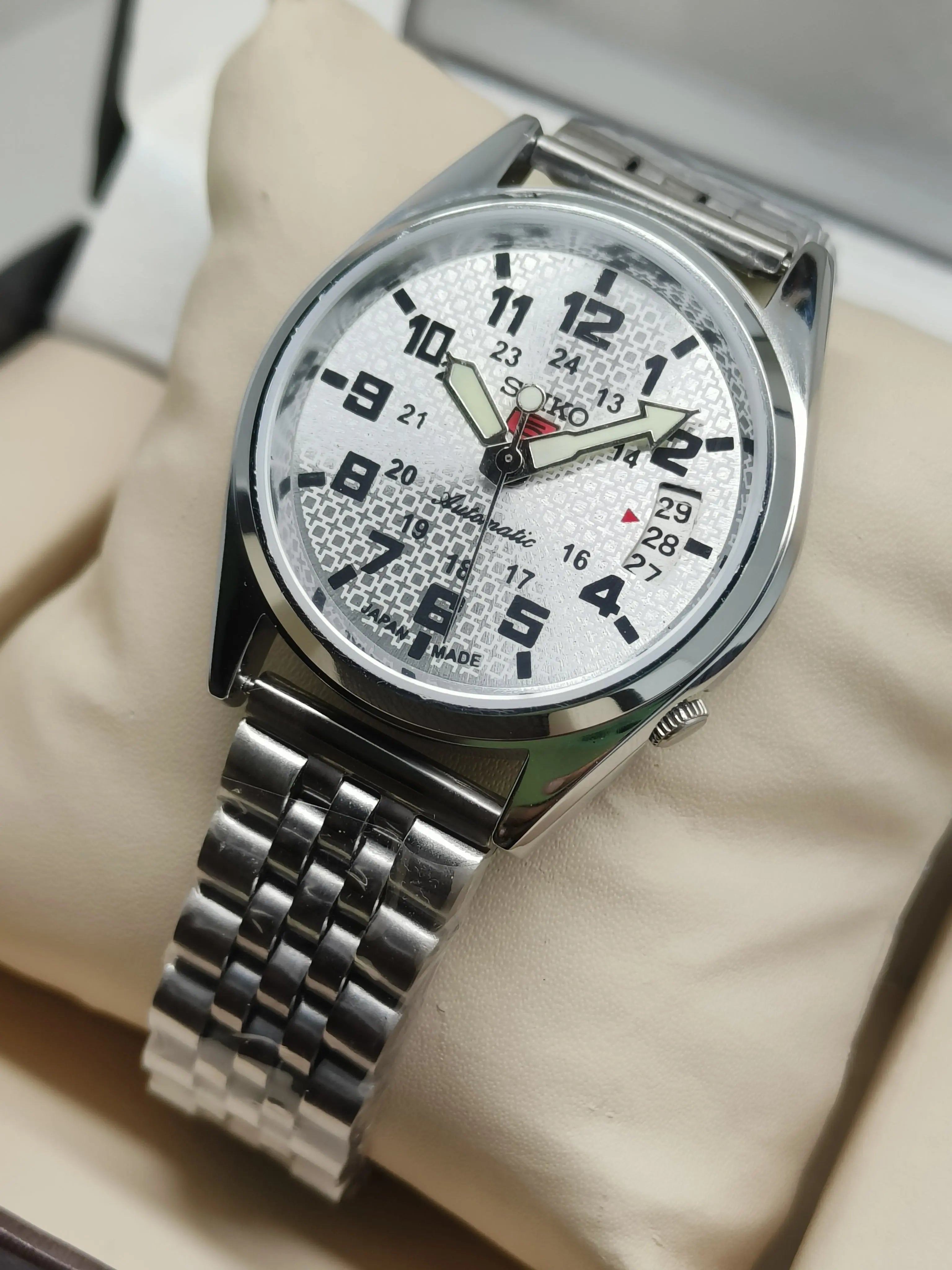 Seiko 5 Vintage Automatic – Field & Outdoor Use National Watches