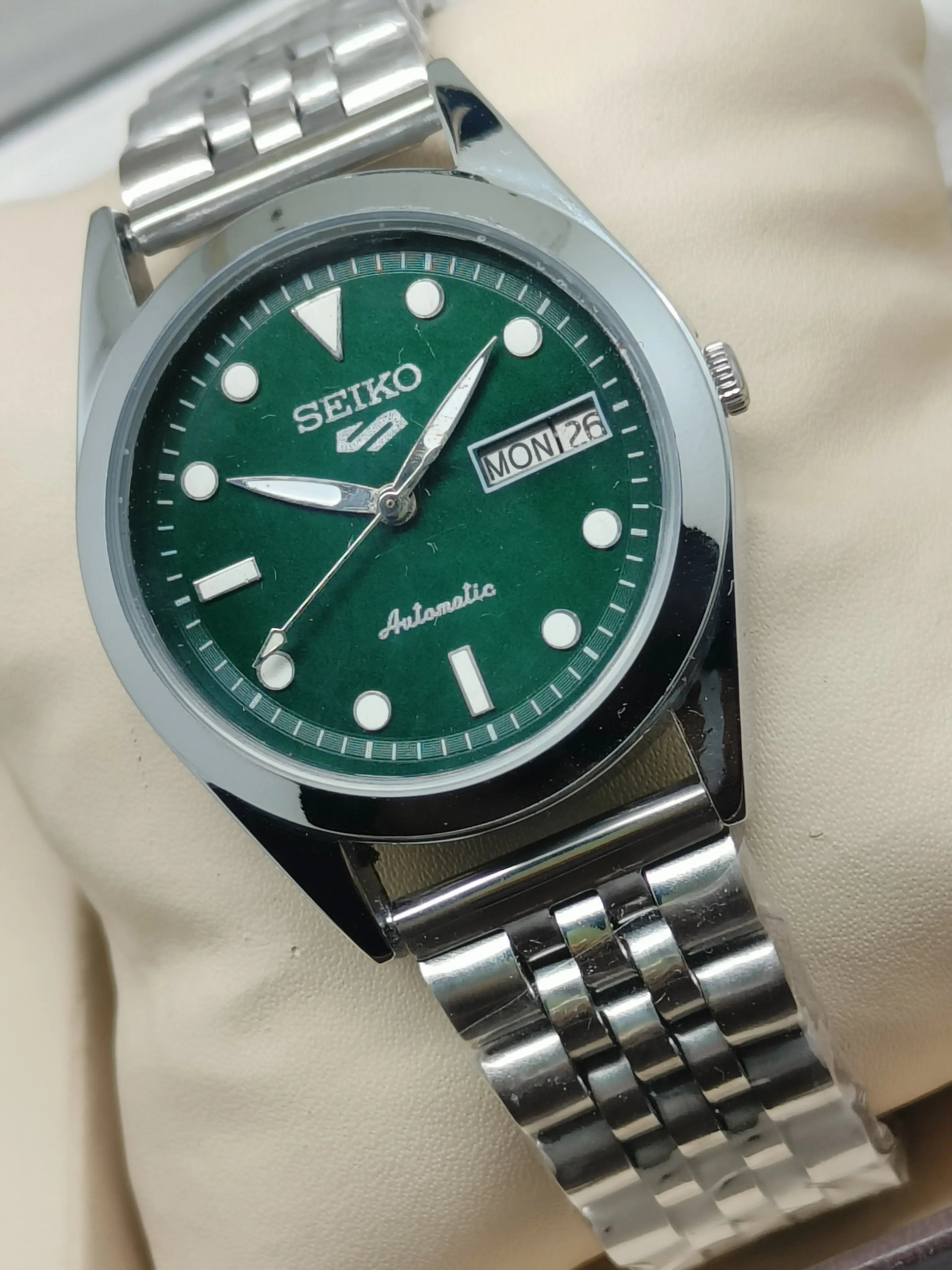 Seiko 5 Vintage Automatic – Fresh Polish & Detailing National Watches