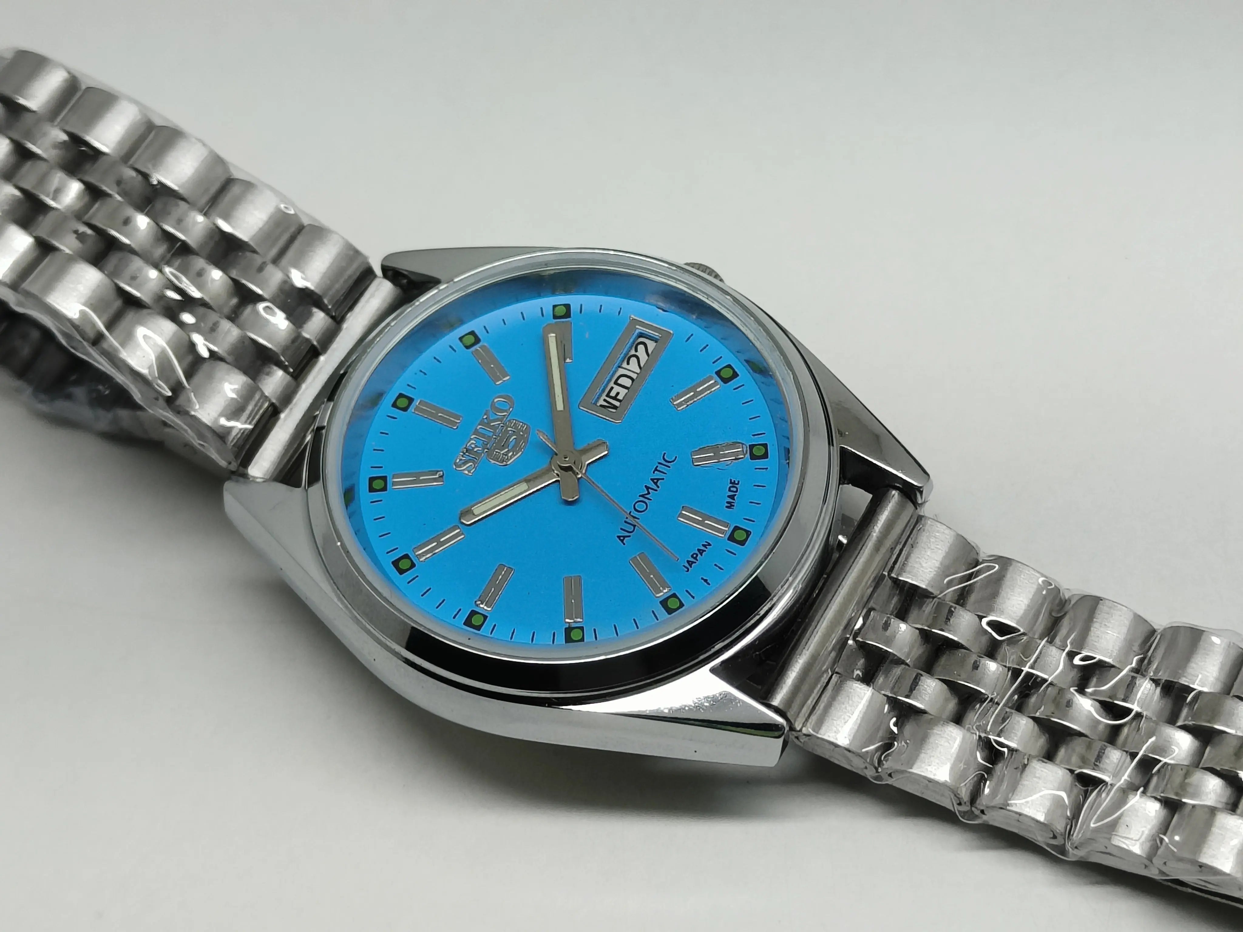 Seiko 5 Vintage Automatic – Hand-Wind Movement (if hand wind part) National Watches