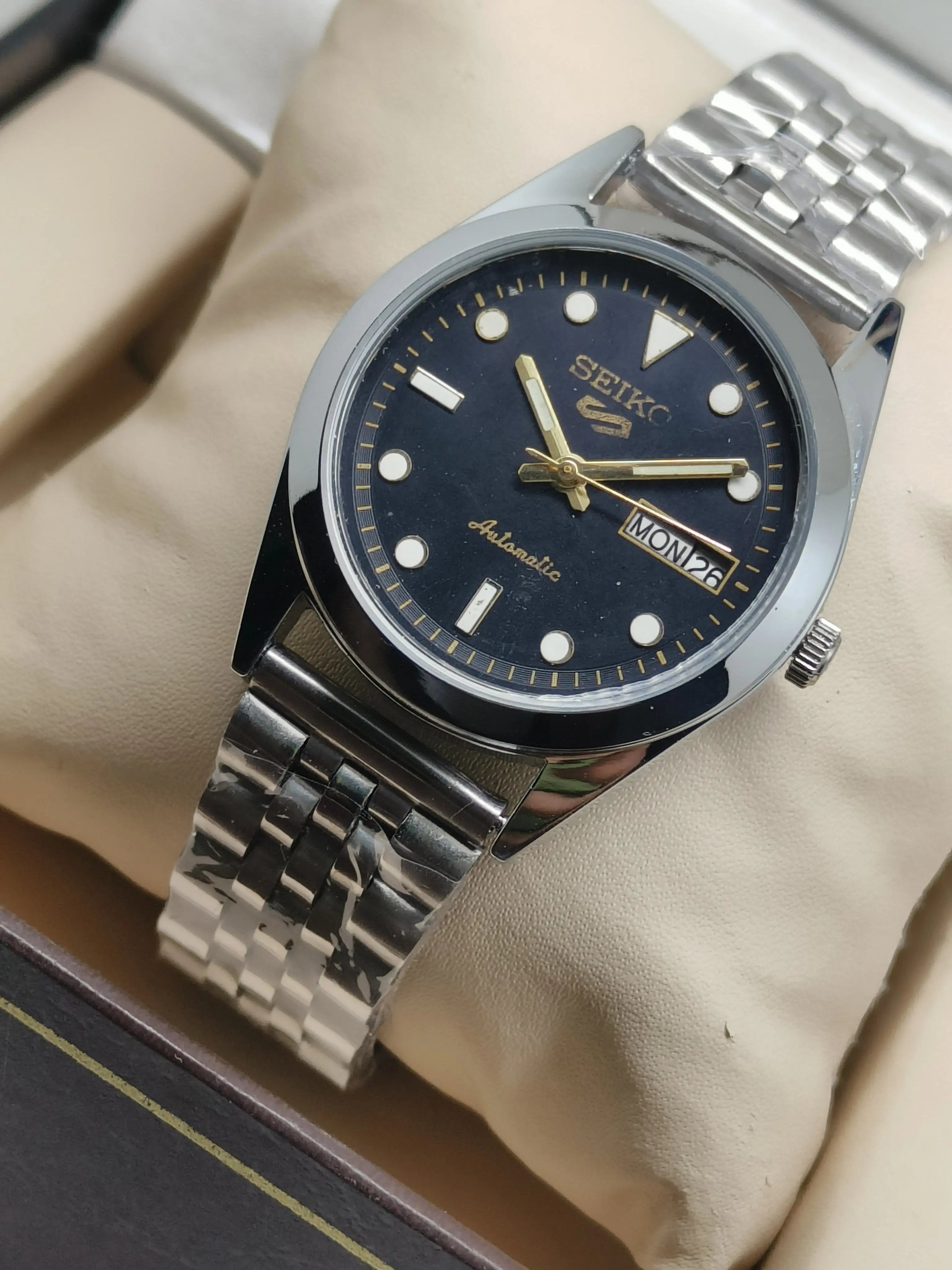 Seiko 5 Vintage Automatic – Rare Bezel Insert National Watches