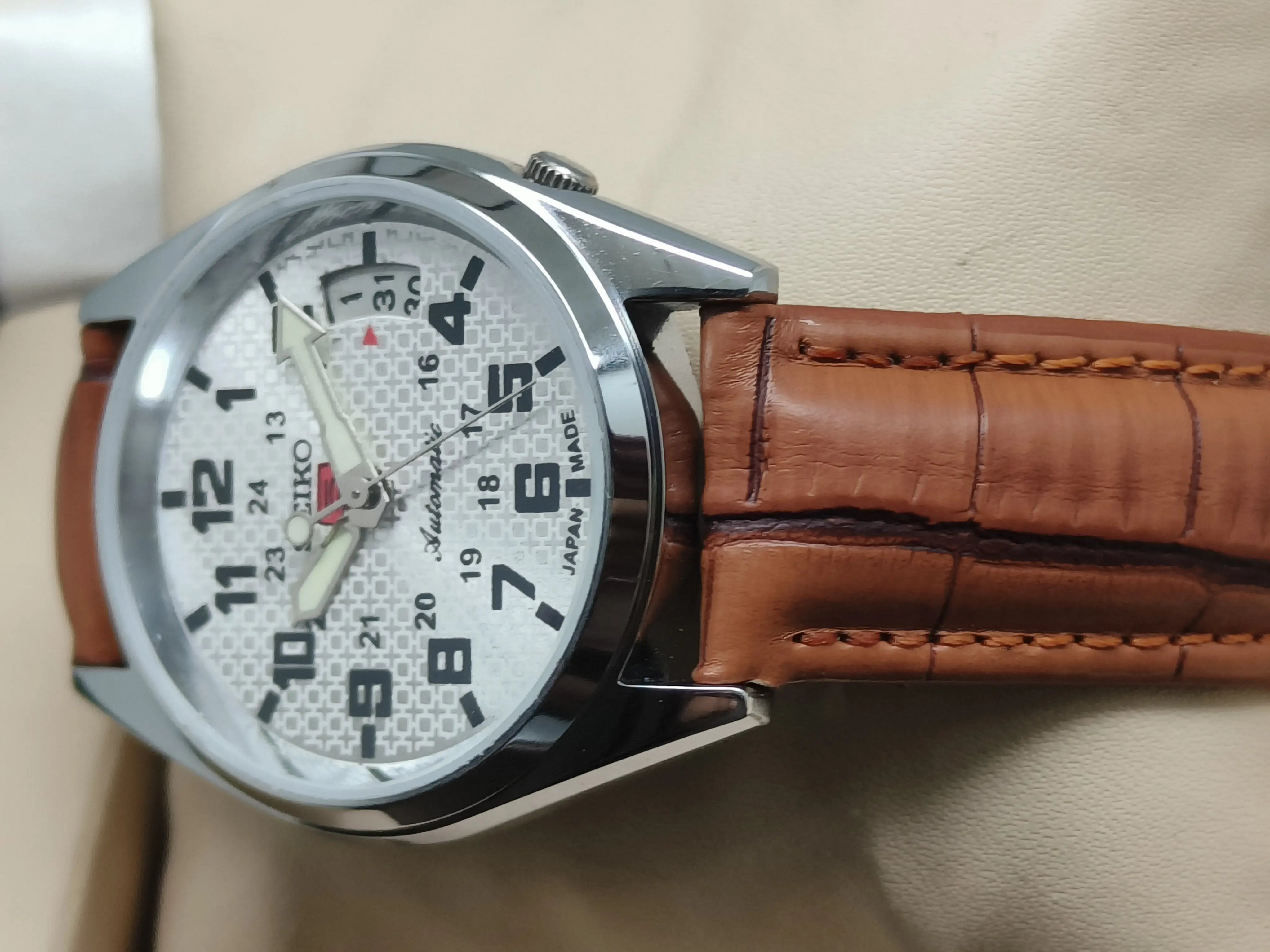 Seiko 5 Vintage Automatic – 21 Jewels Horology Classic National Watches