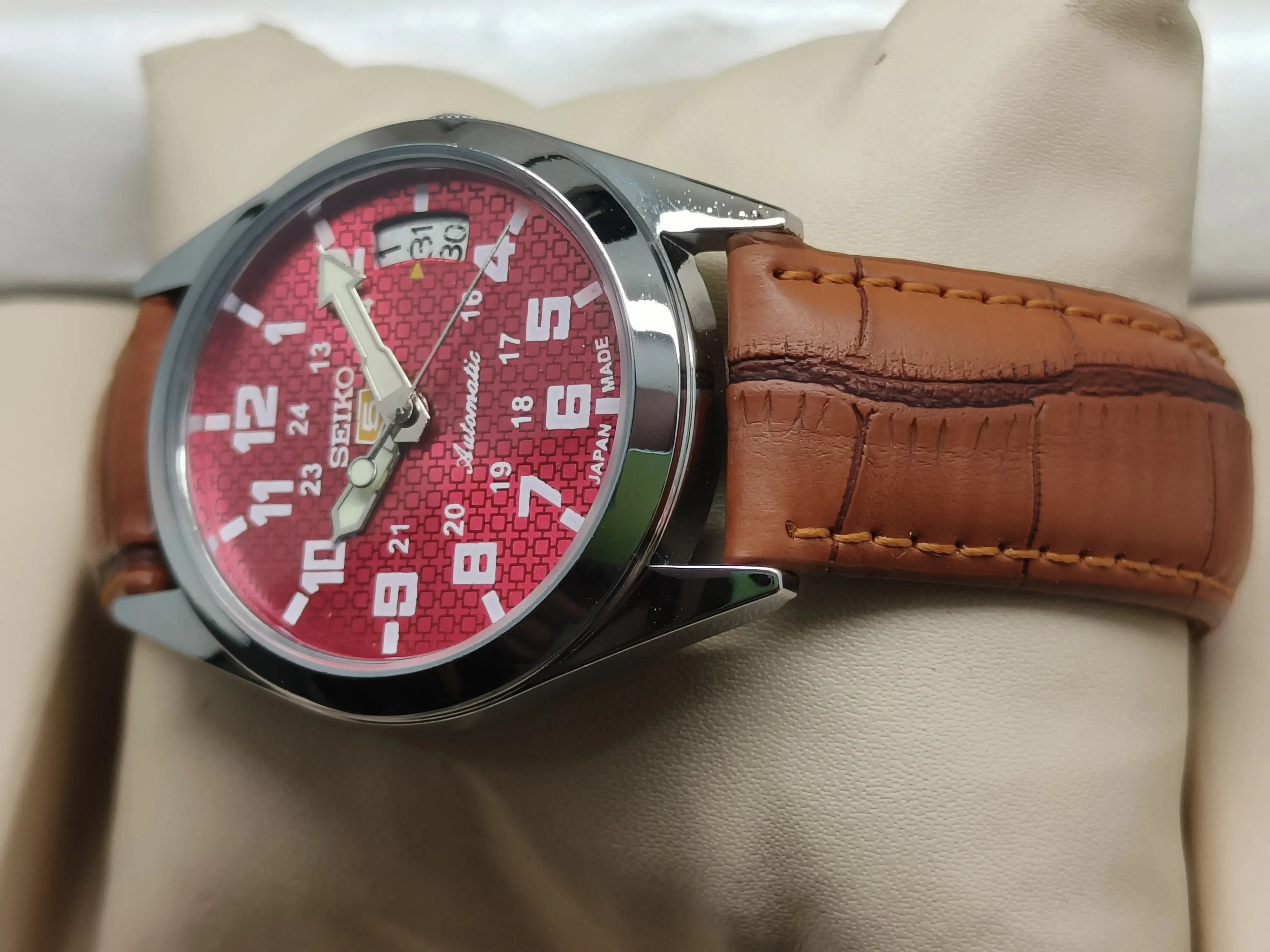 Seiko 5 Vintage Automatic – For Casual & Formal National Watches