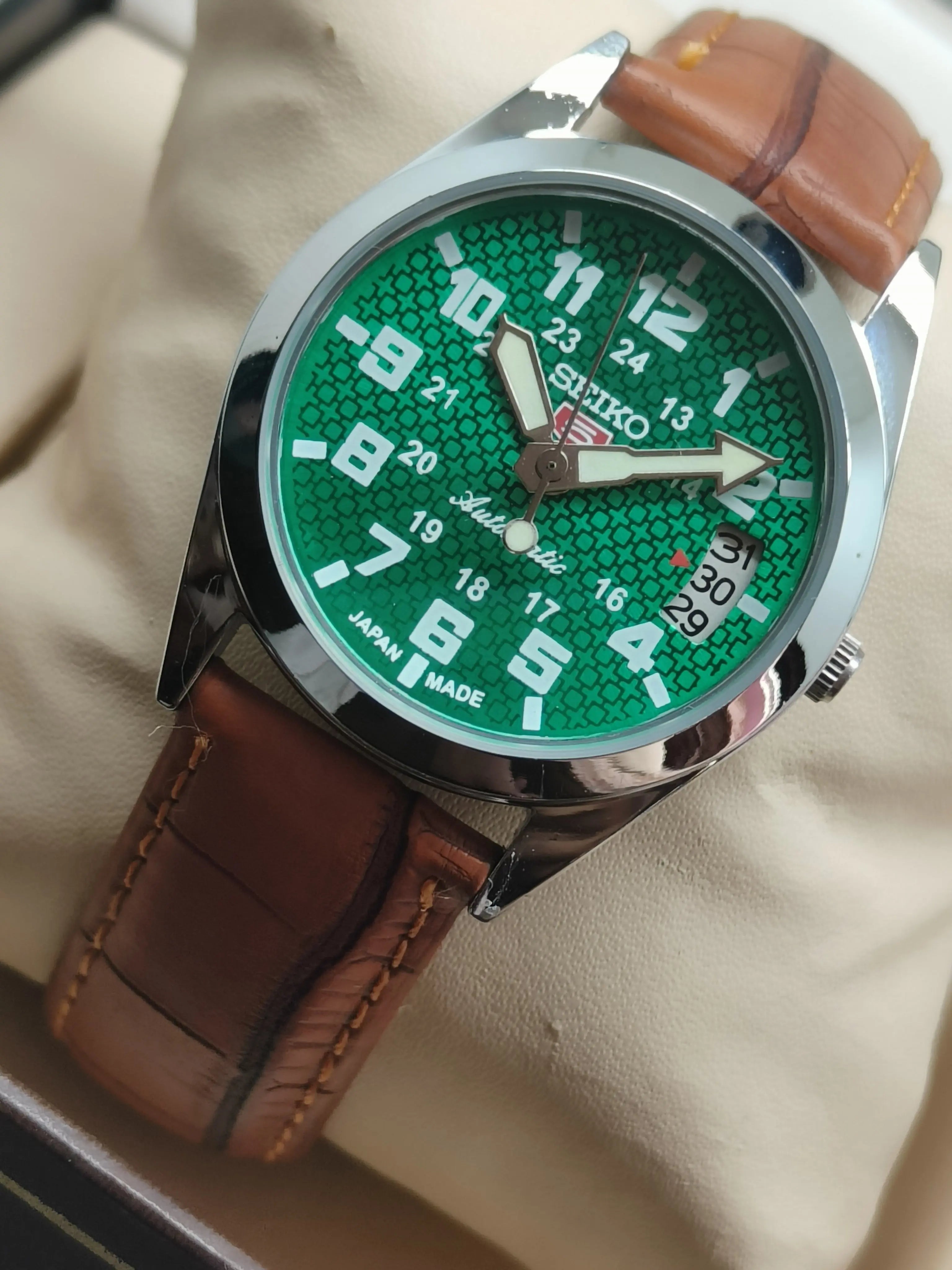 Seiko 5 Vintage Automatic – Inspired by Heritage National Watches