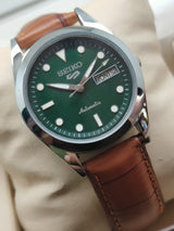 Seiko 5 Vintage Automatic – Distinct Seiko 5 Emblem